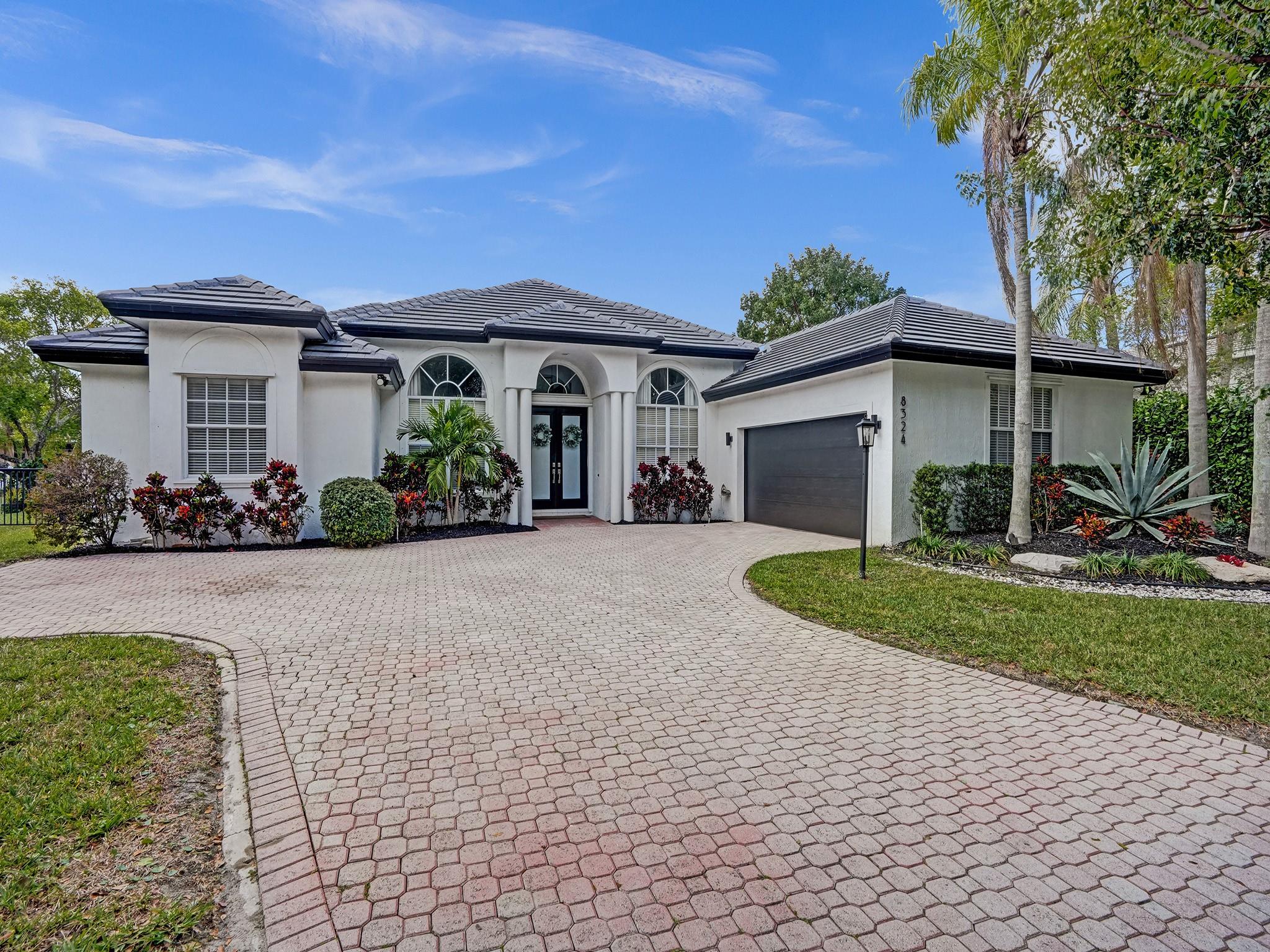 Royal Land Amd 132-20 B - Residential