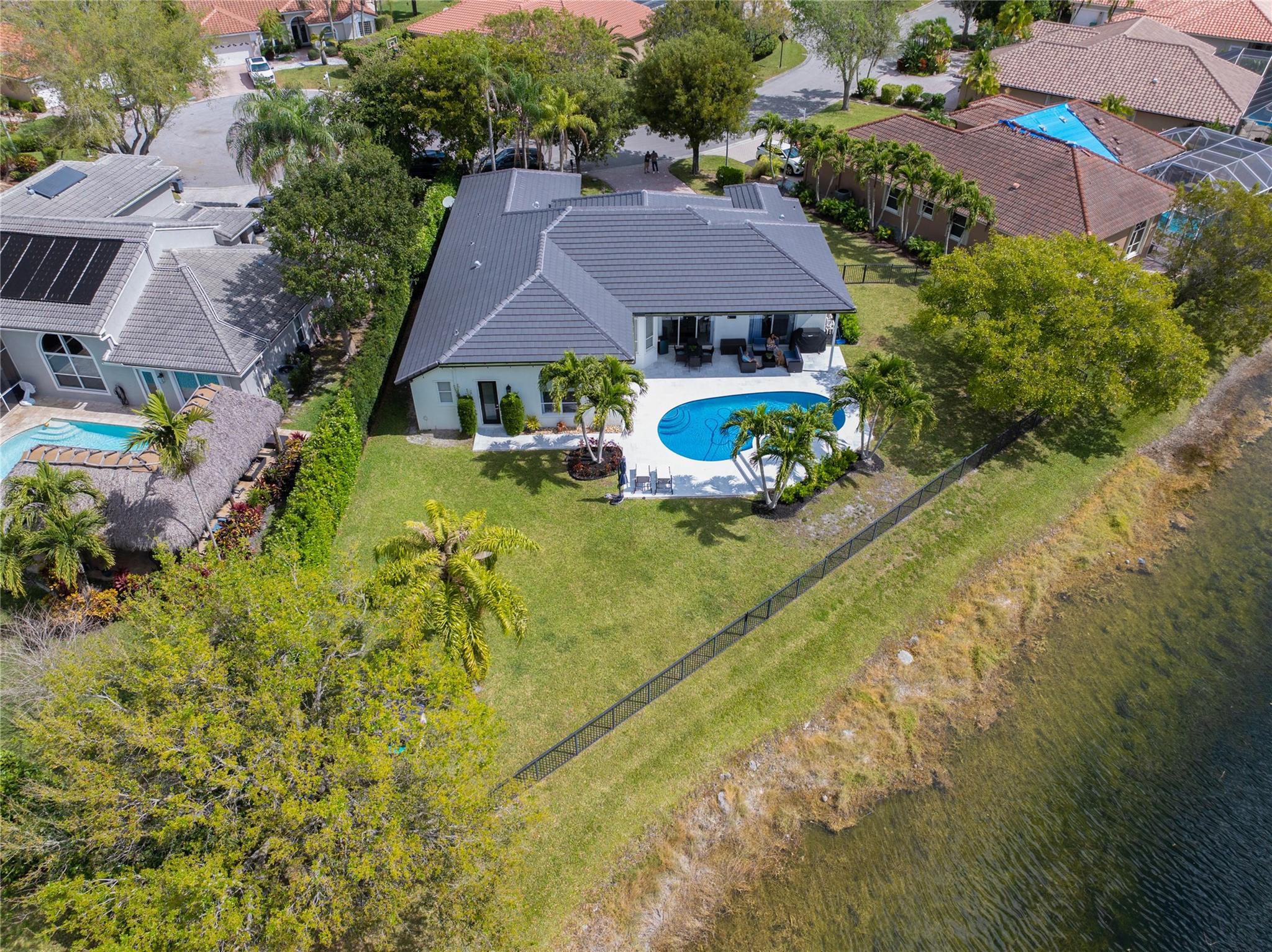 Royal Land Amd 132-20 B - Residential