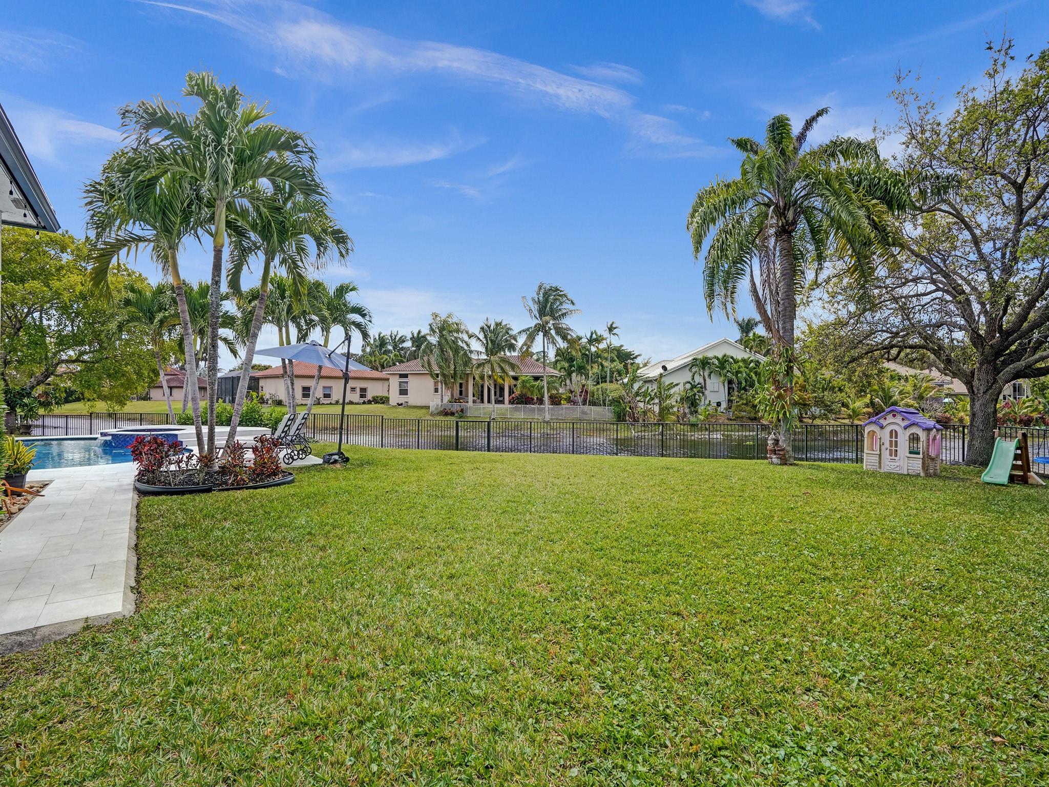 Royal Land Amd 132-20 B - Residential