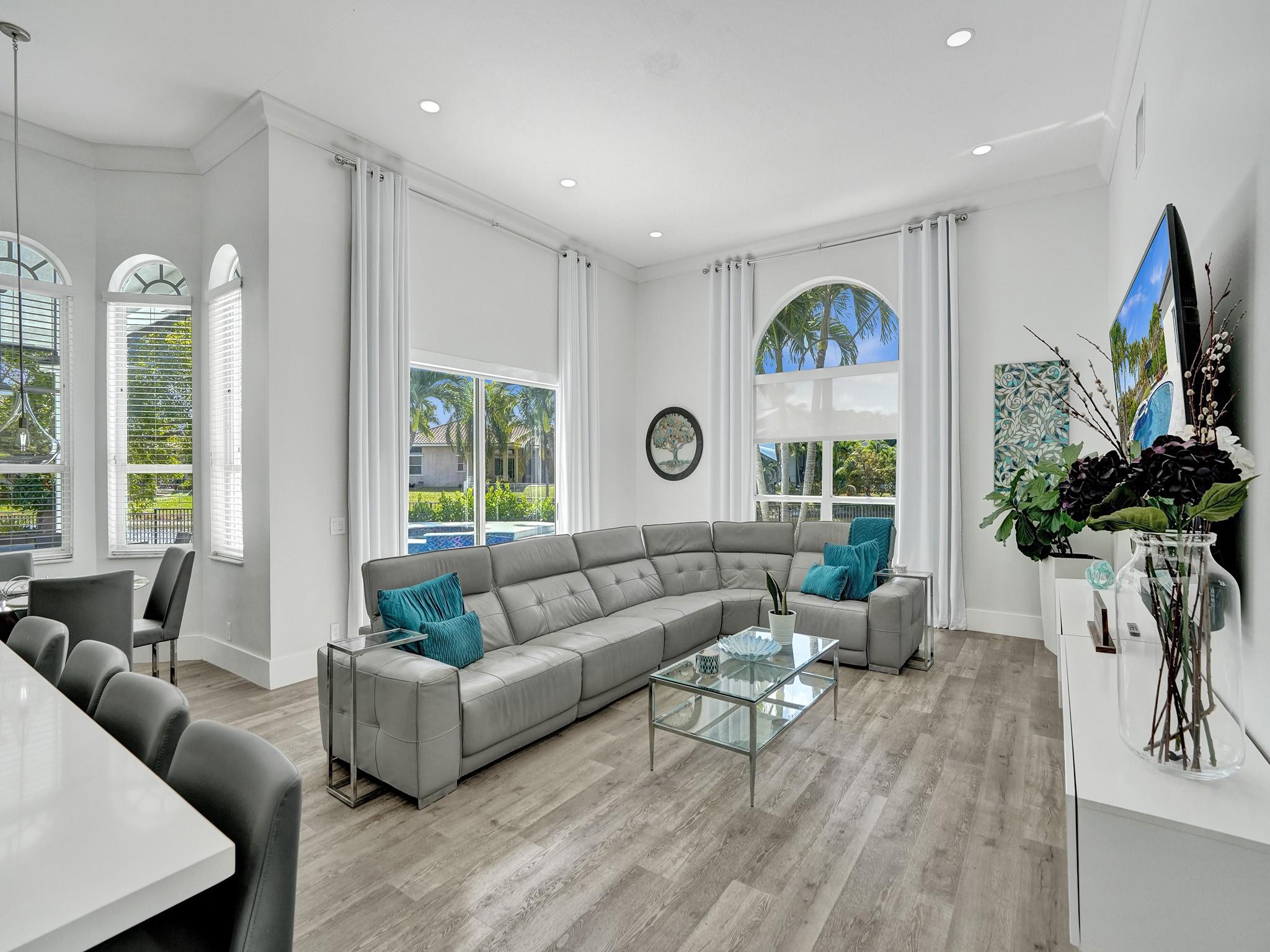 Royal Land Amd 132-20 B - Residential