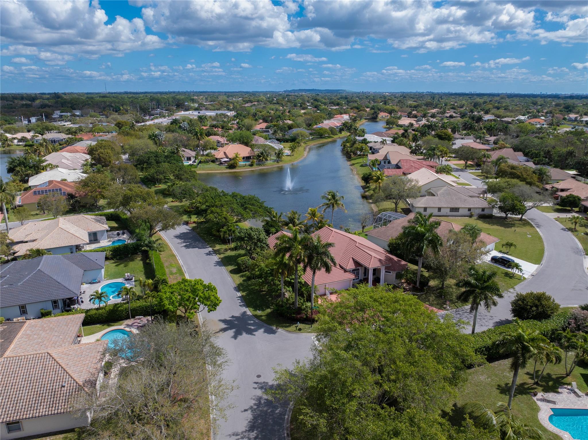 Royal Land Amd 132-20 B - Residential