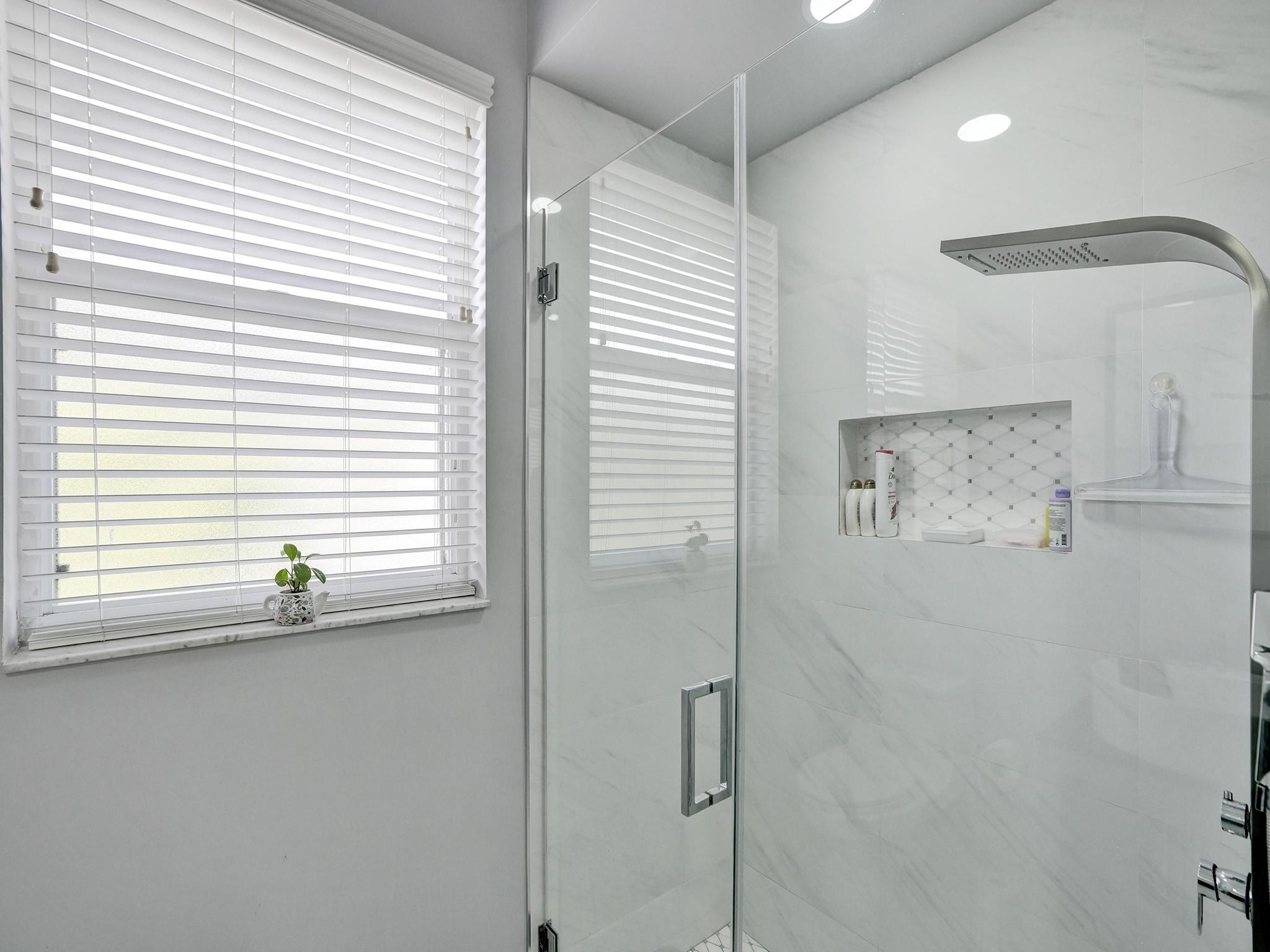 Royal Land Amd 132-20 B - Residential