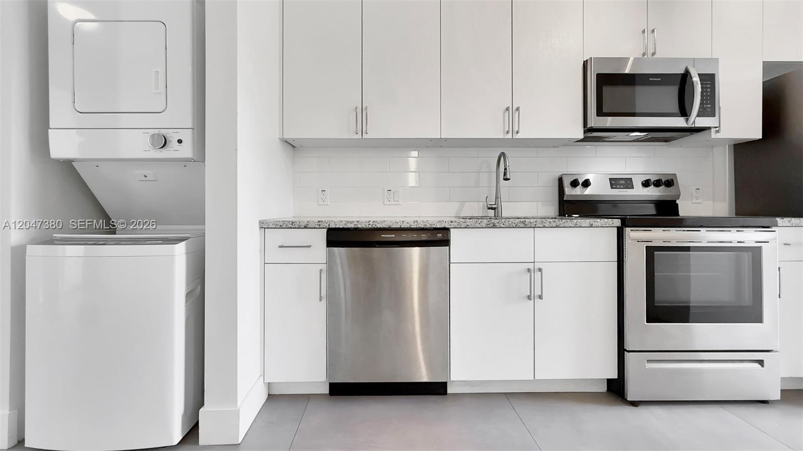 GRAND VIEW PARK - Residential Lease