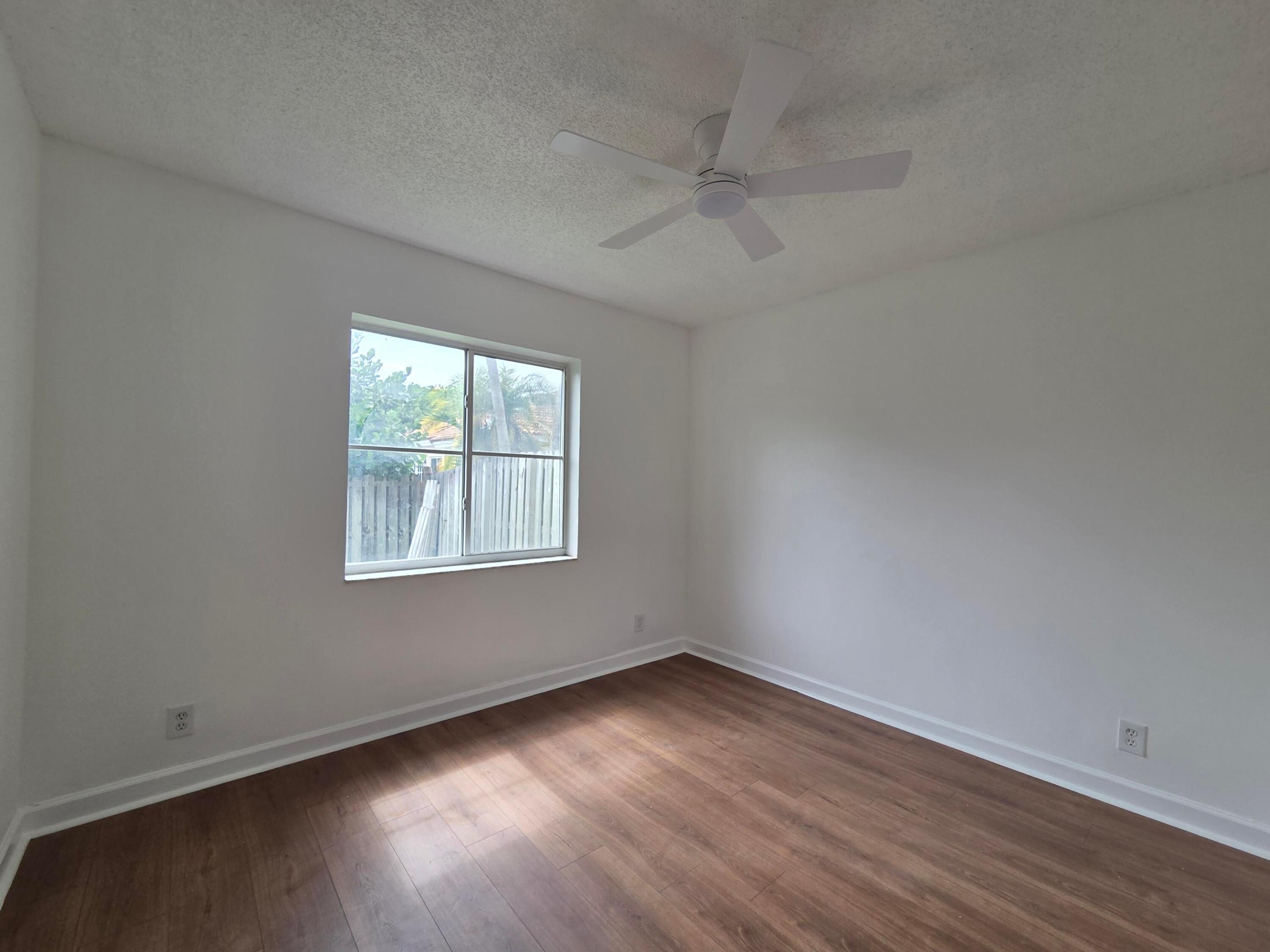LA MARGARITA PLAT - Residential Lease