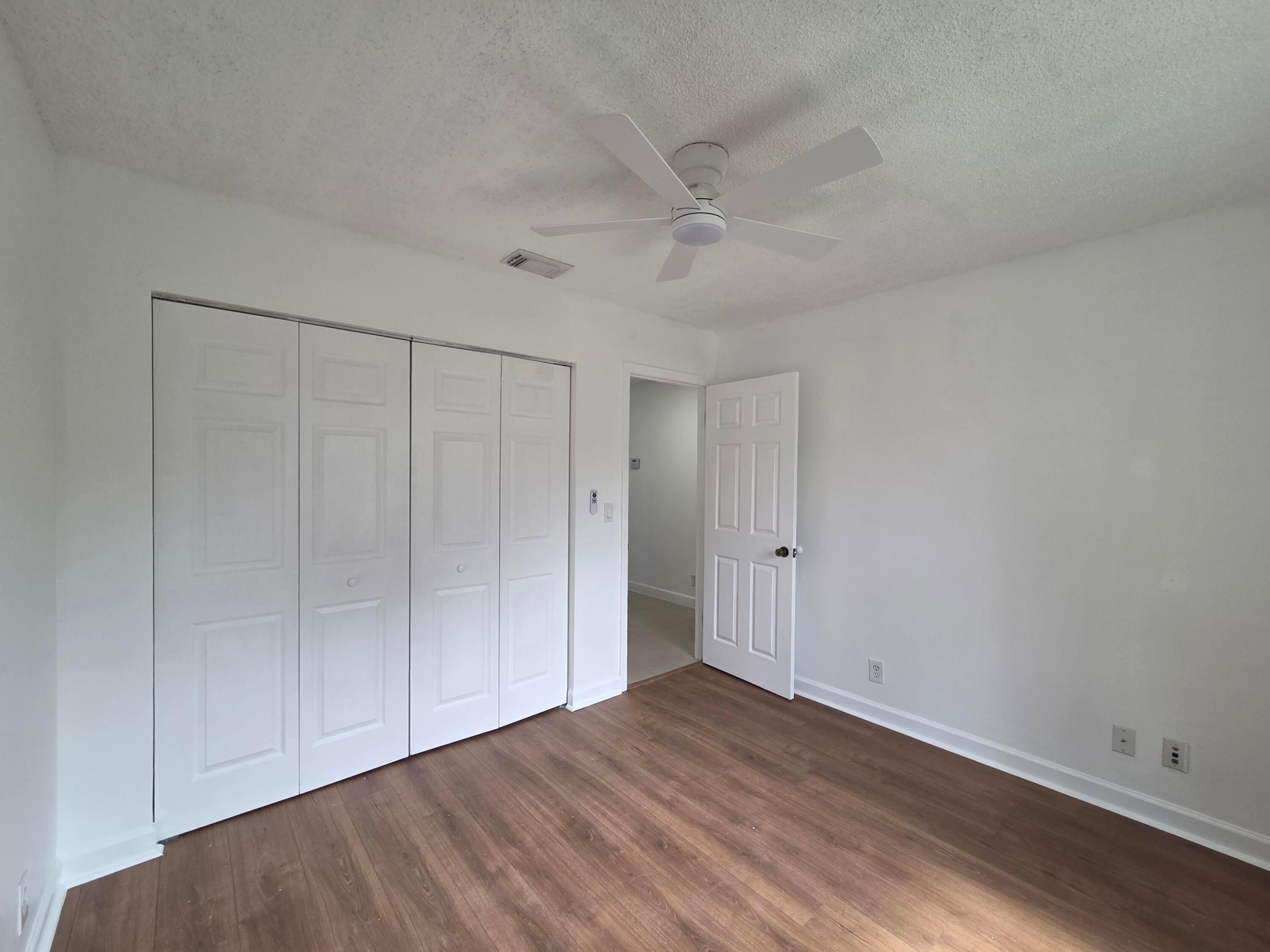 LA MARGARITA PLAT - Residential Lease