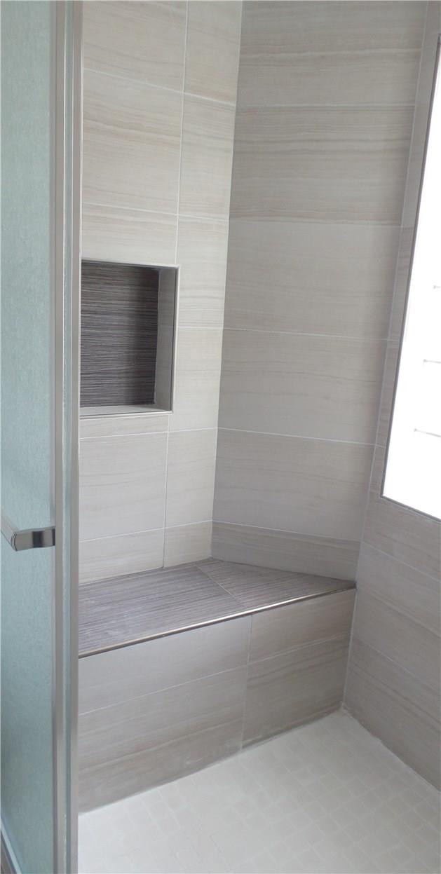 LA MARGARITA PLAT - Residential Lease