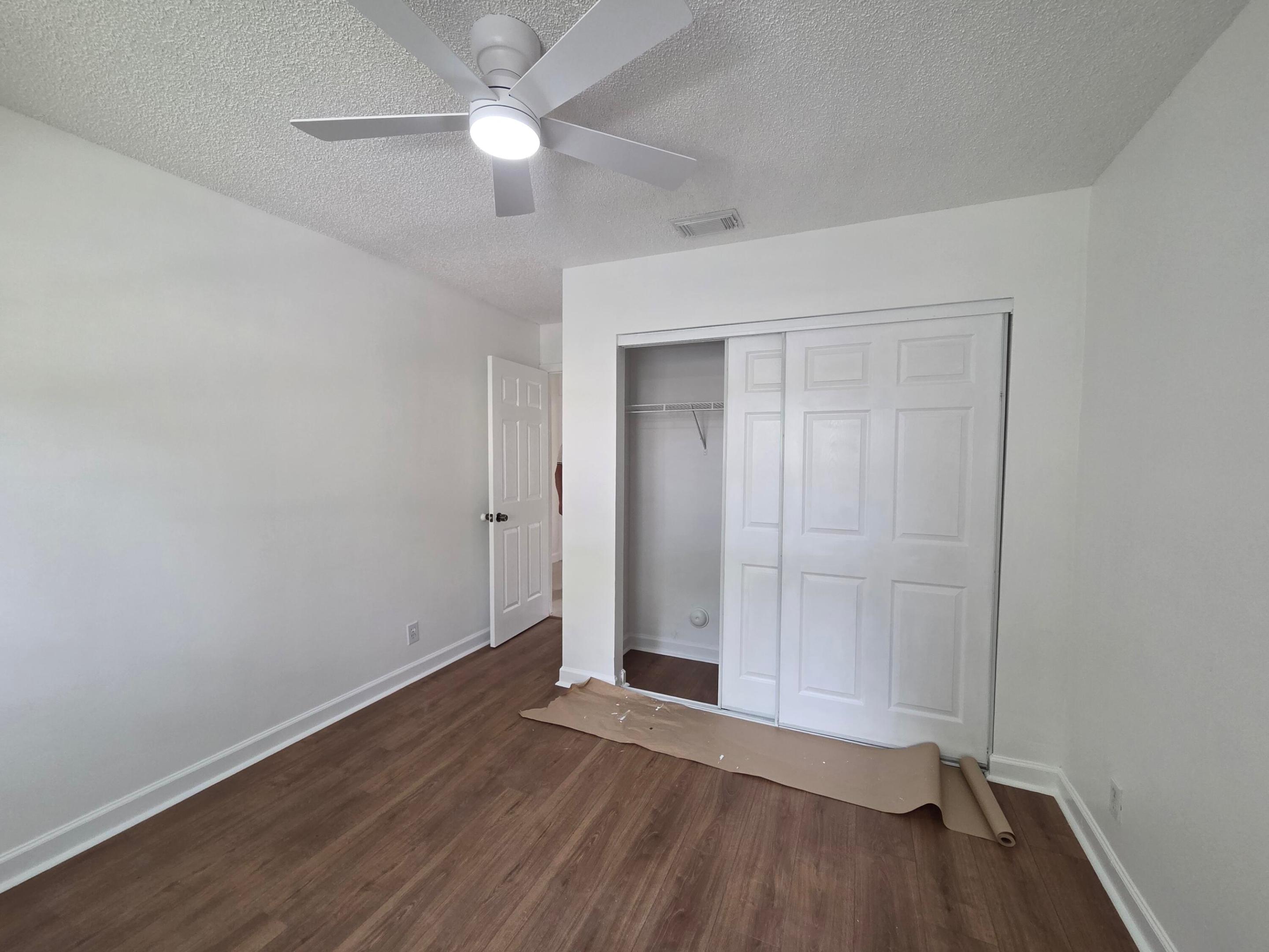 LA MARGARITA PLAT - Residential Lease