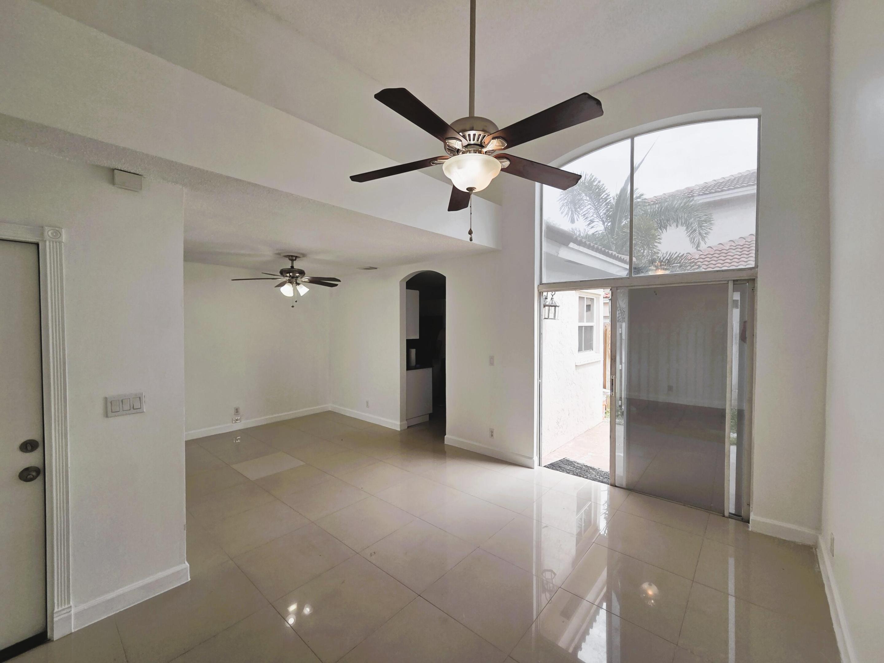 LA MARGARITA PLAT - Residential Lease