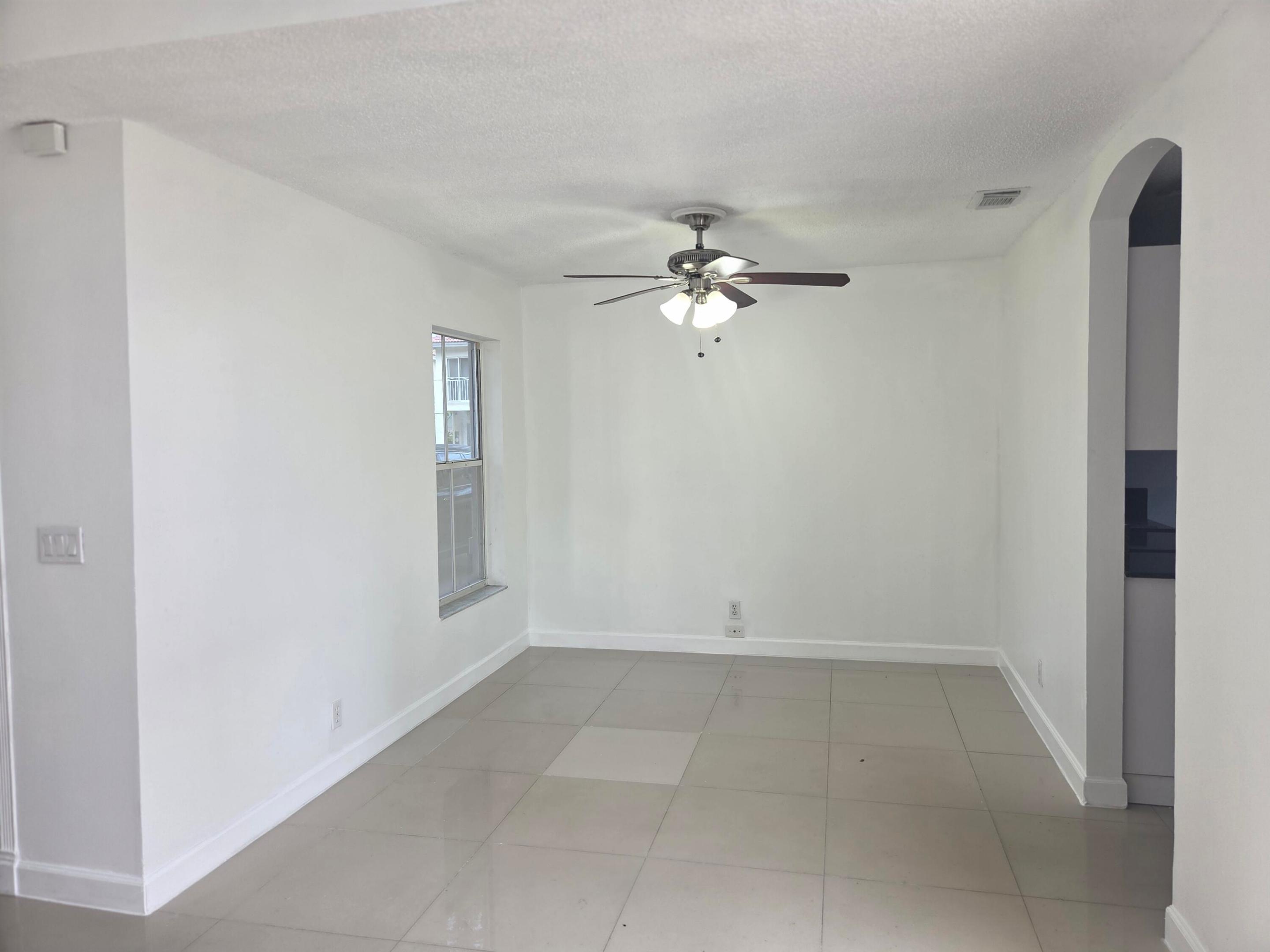 LA MARGARITA PLAT - Residential Lease
