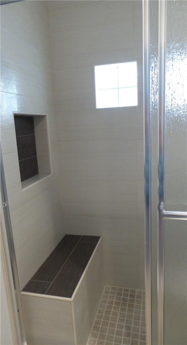 LA MARGARITA PLAT - Residential Lease