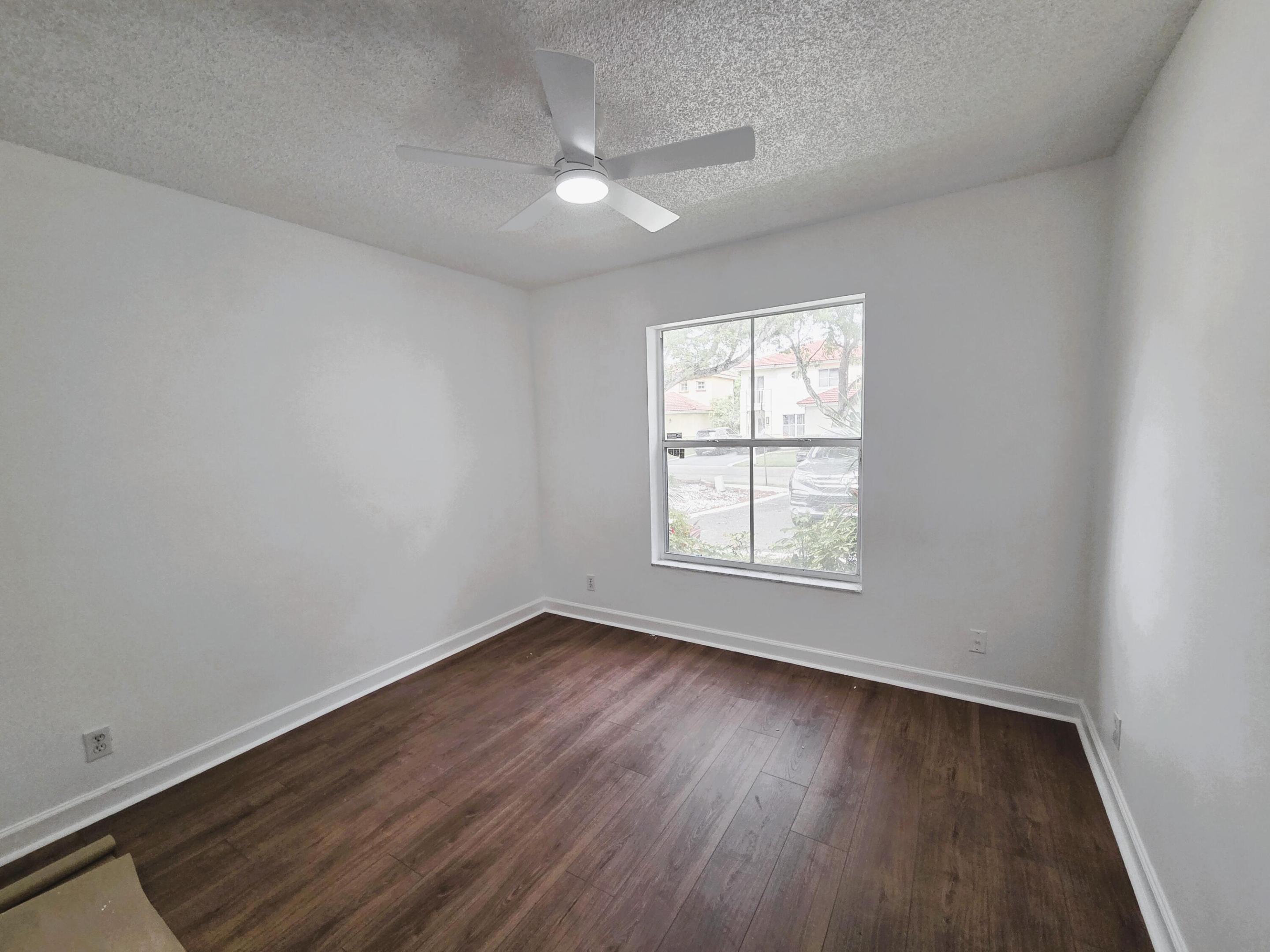 LA MARGARITA PLAT - Residential Lease