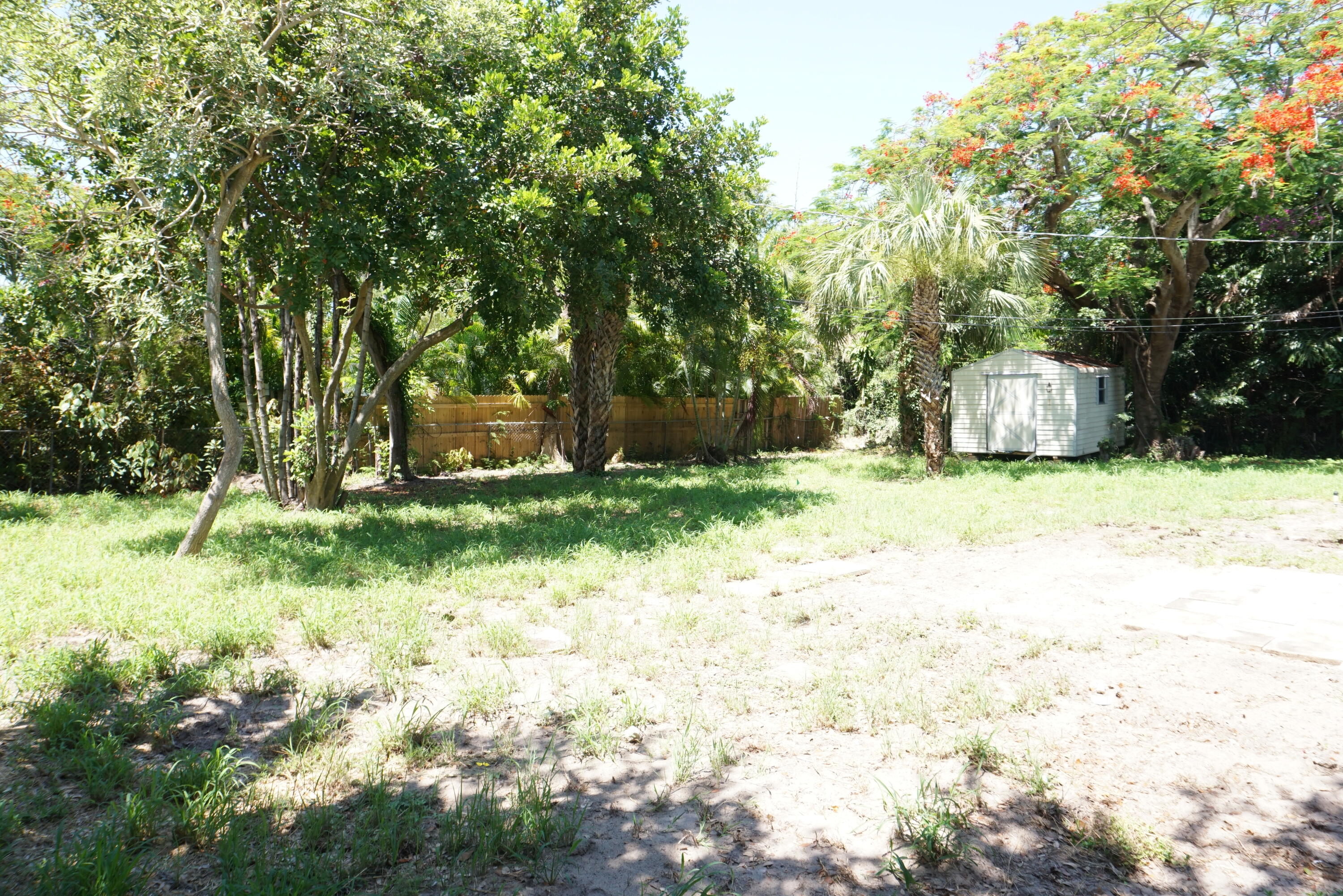 BOYNTON HEIGHTS - Residential