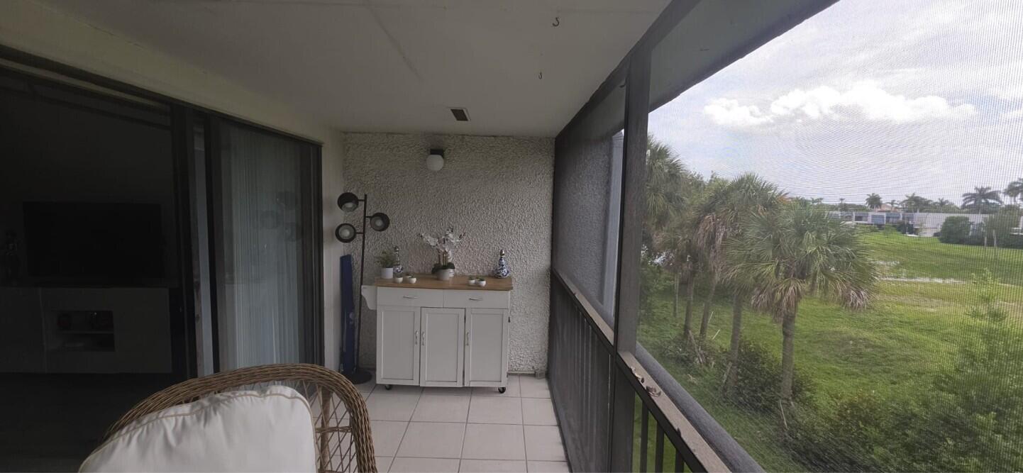 FOUNTAINS OF PALM BEACH CONDO 5 - Residential Lease