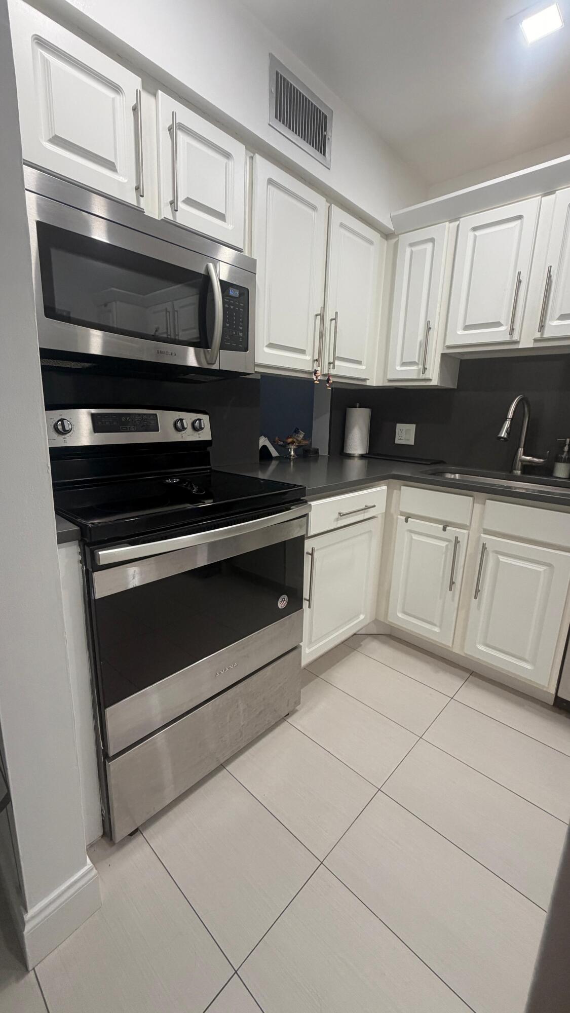 FOUNTAINS OF PALM BEACH CONDO 5 - Residential Lease