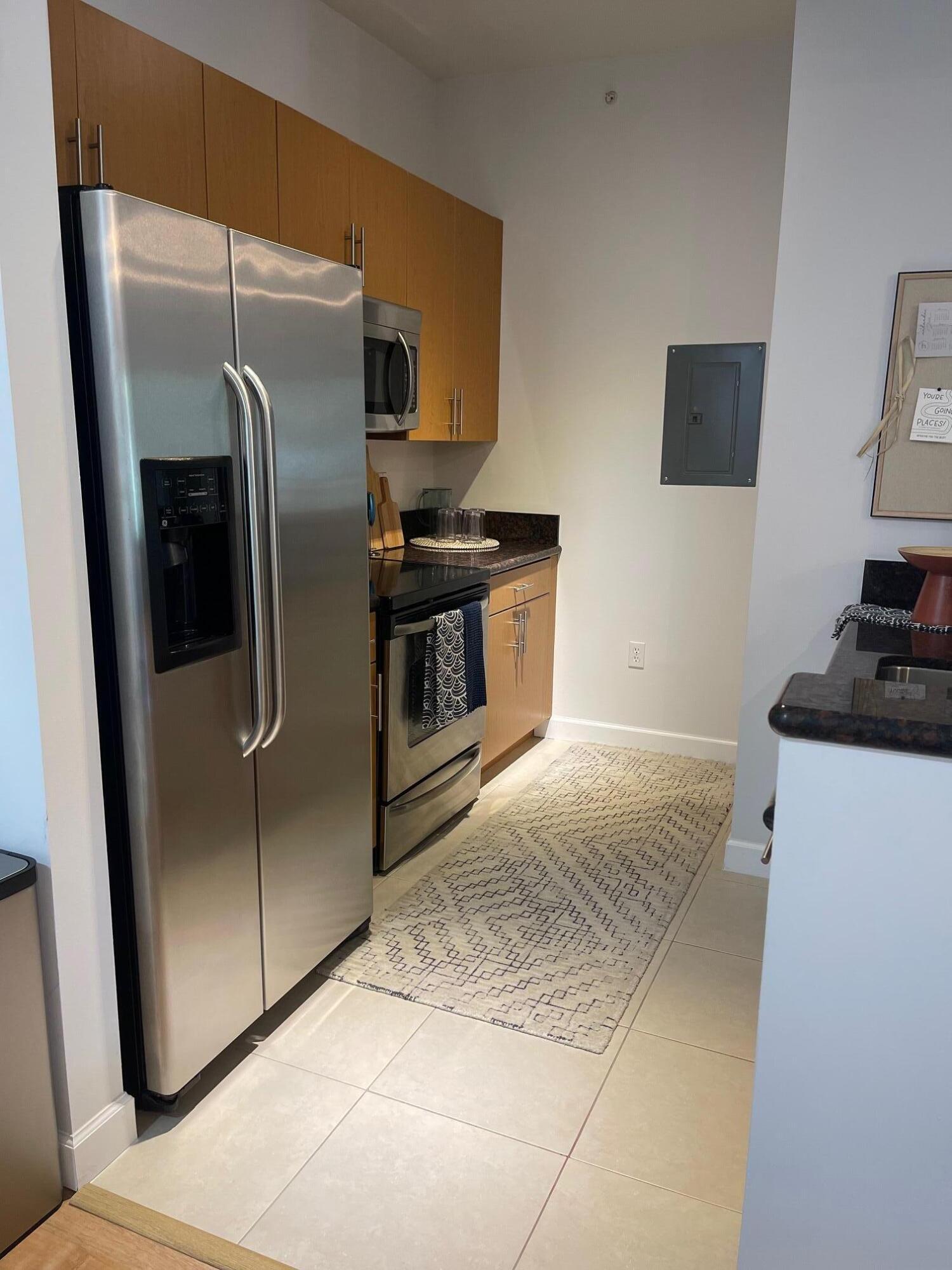 RESIDENCES AT MIDTOWN CONDO - Residential Lease