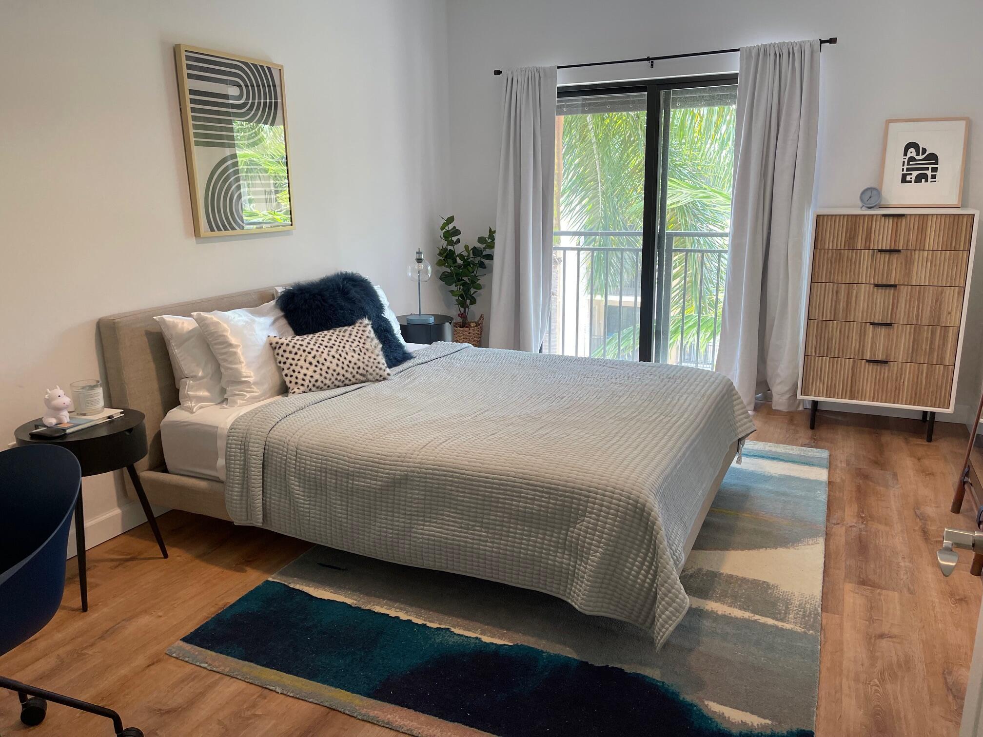 RESIDENCES AT MIDTOWN CONDO - Residential Lease