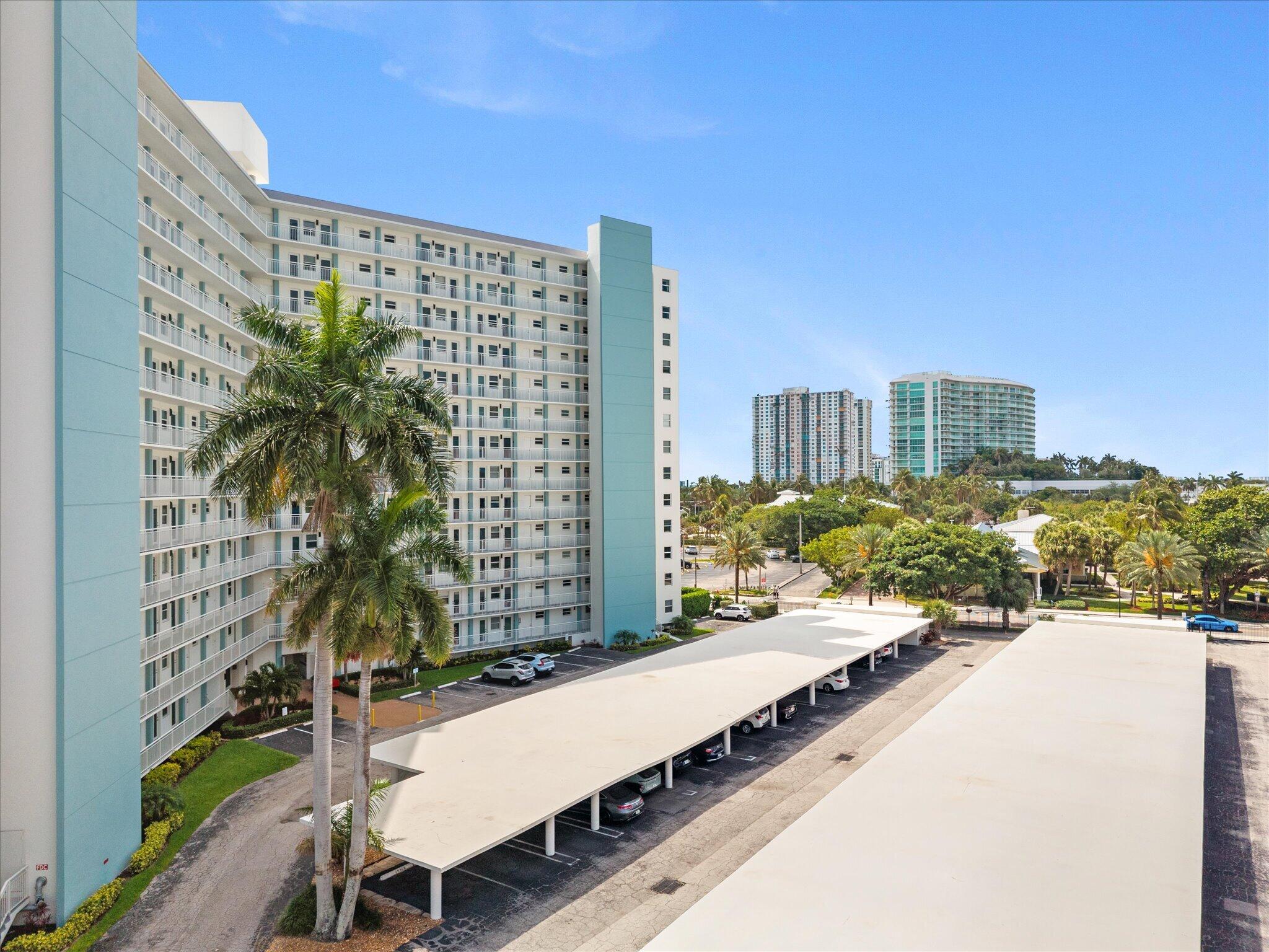 GRANADA HOUSE CONDOMINIUM - Residential
