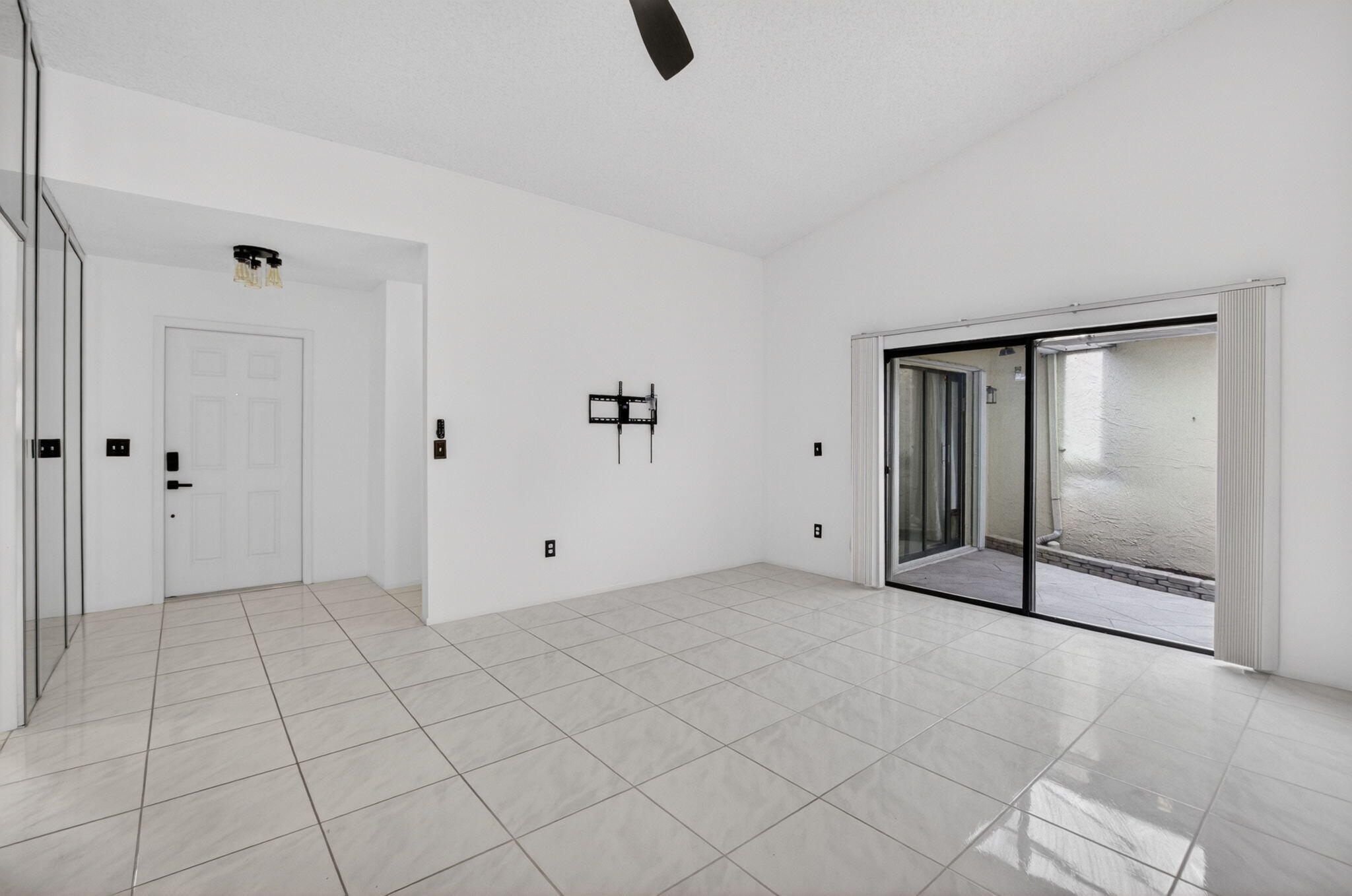 RIVER OAKS, SANDALFOOT COVE SEC 12 - Residential