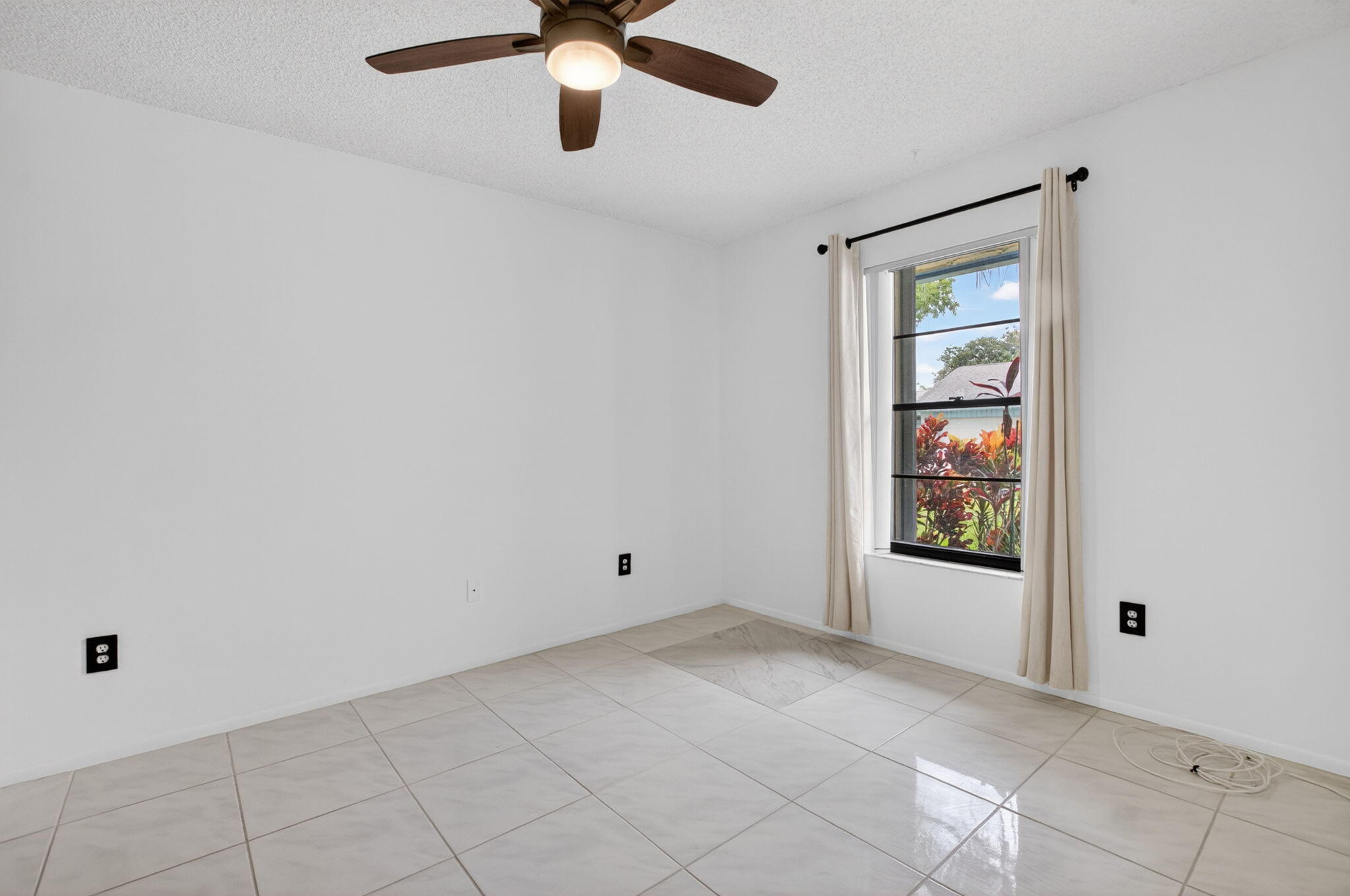 RIVER OAKS, SANDALFOOT COVE SEC 12 - Residential