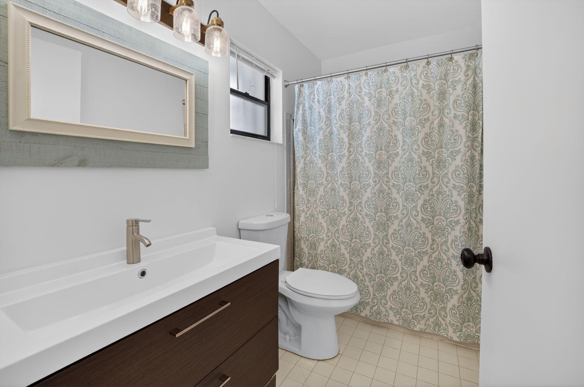 RIVER OAKS, SANDALFOOT COVE SEC 12 - Residential