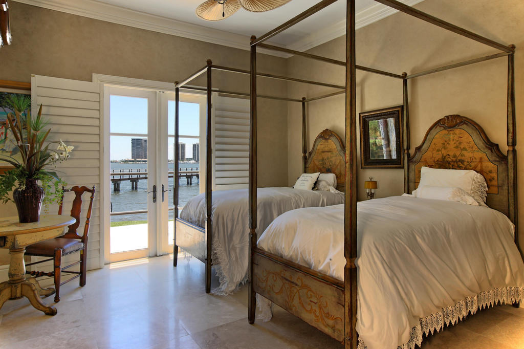 OLD PORT VILLAGE 1 A - Residential