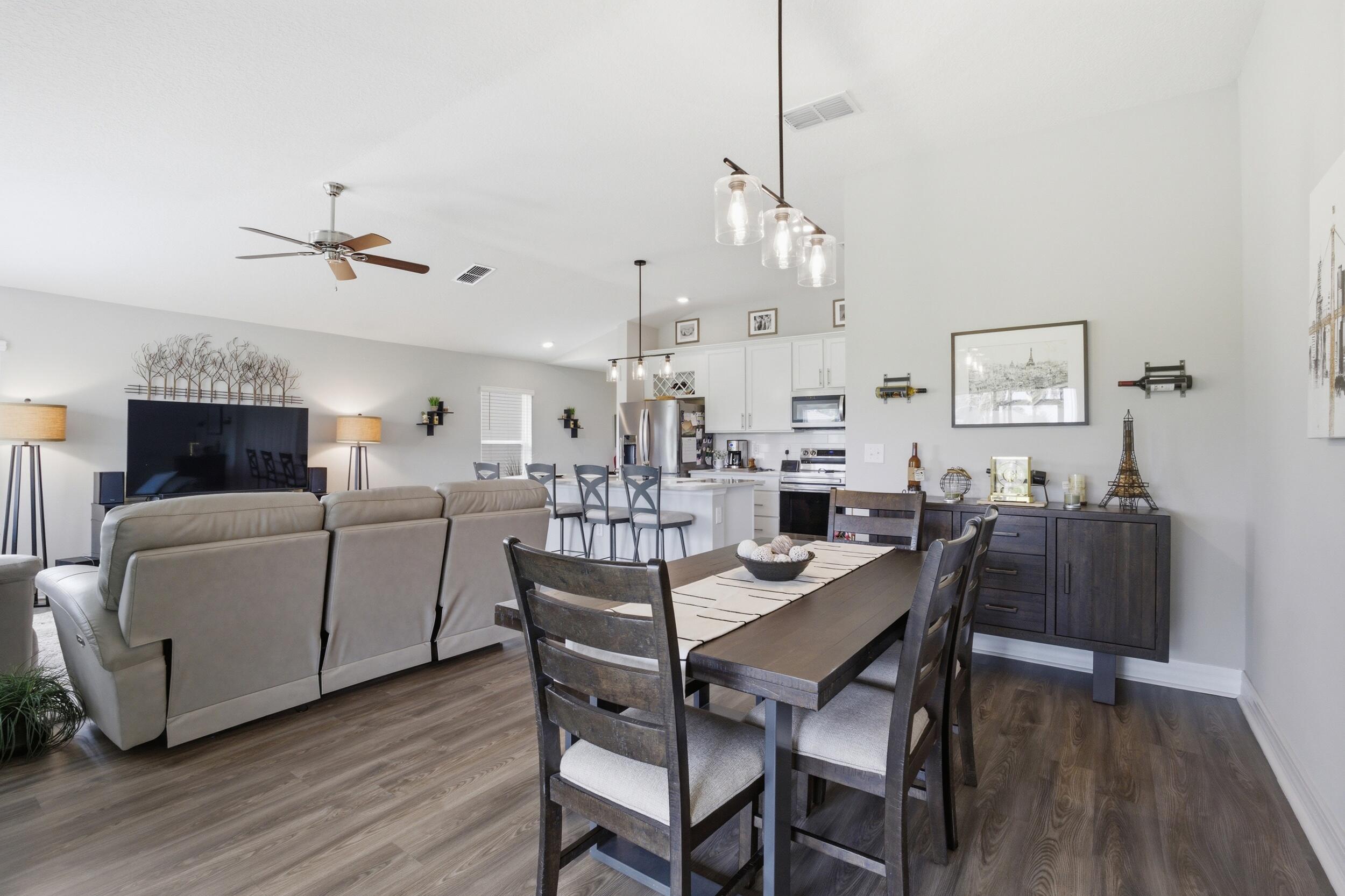 PINE TRACE THIRD REPLAT - Residential