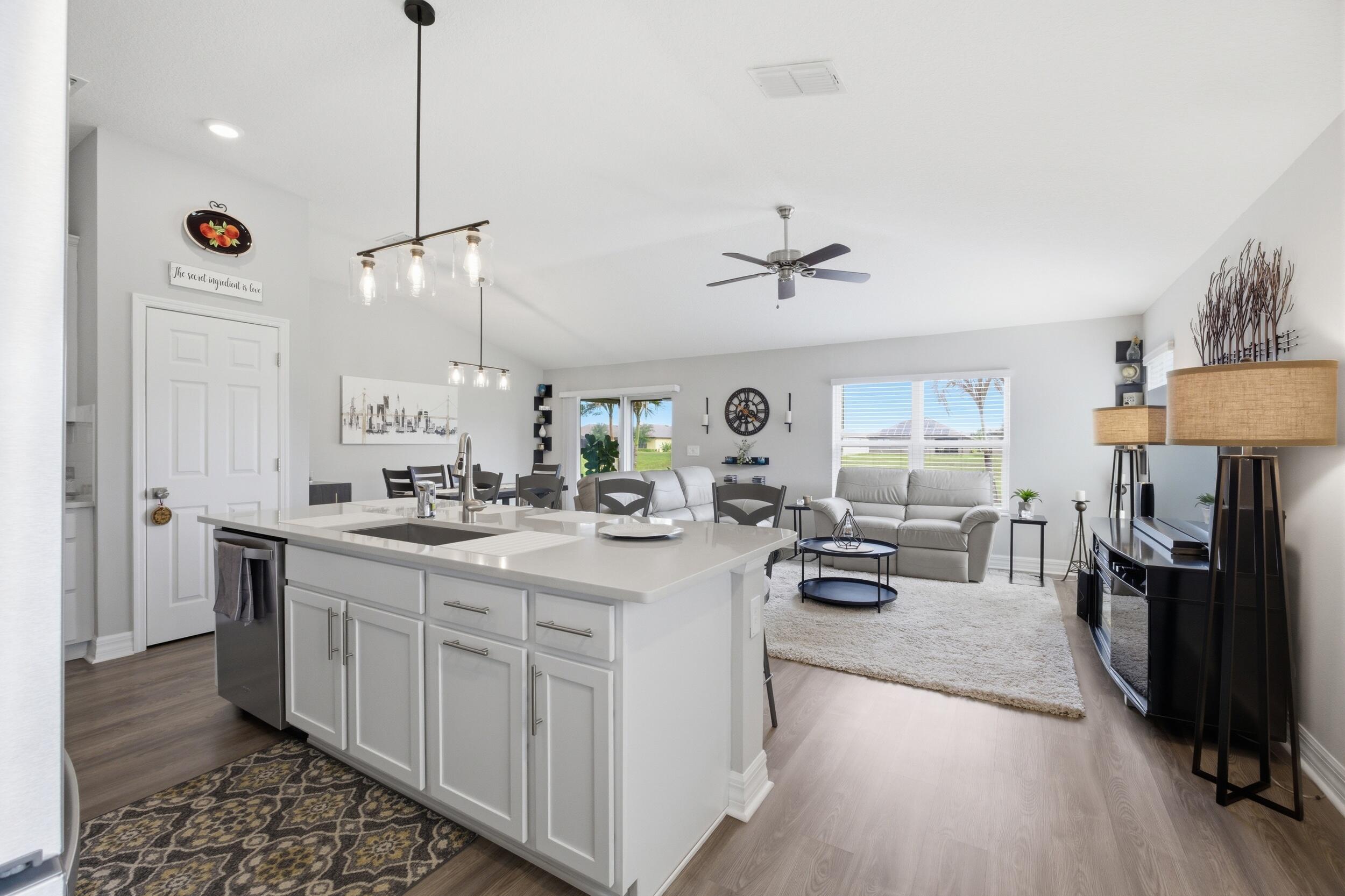 PINE TRACE THIRD REPLAT - Residential