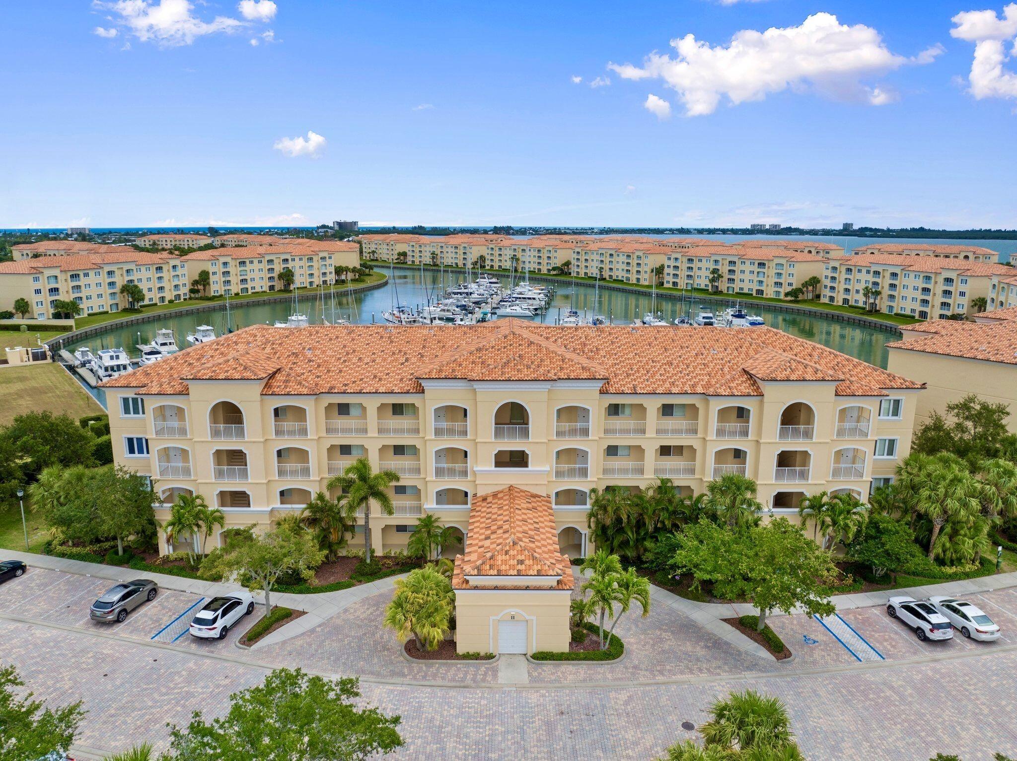 HARBOUR ISLE AT HUTCHINSON ISLAND WEST - Residential