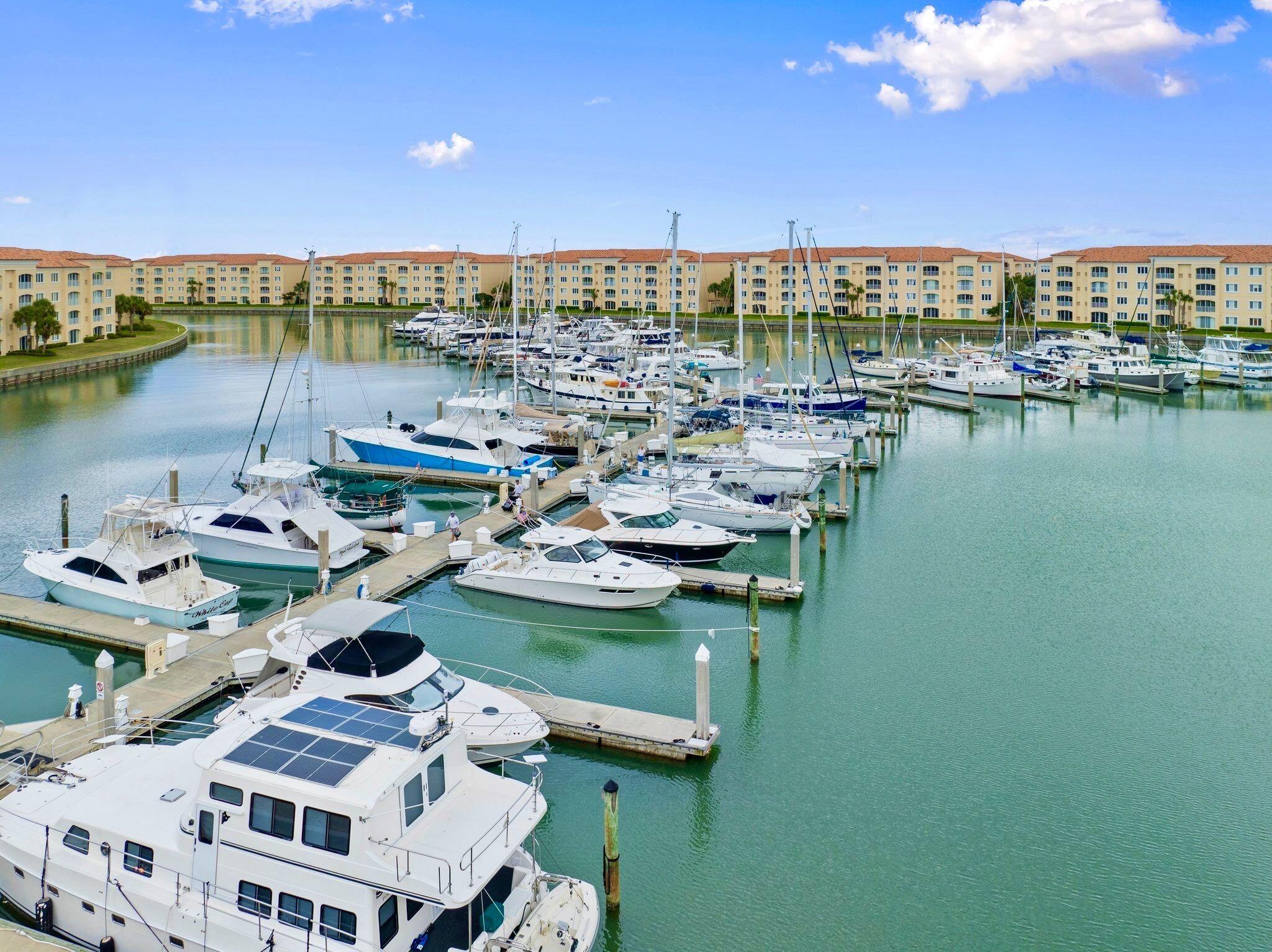 HARBOUR ISLE AT HUTCHINSON ISLAND WEST - Residential