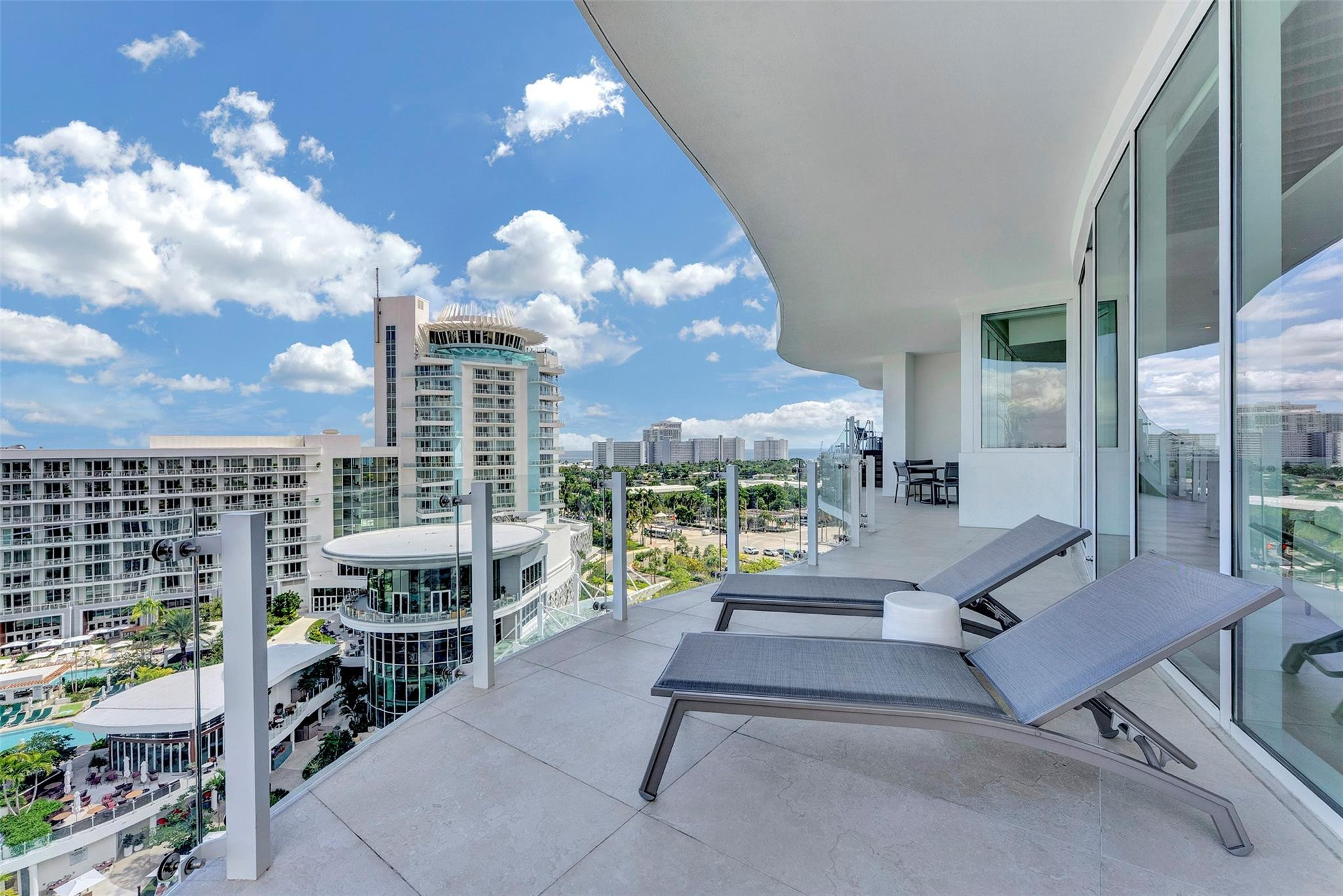 Azul Condominium - Residential