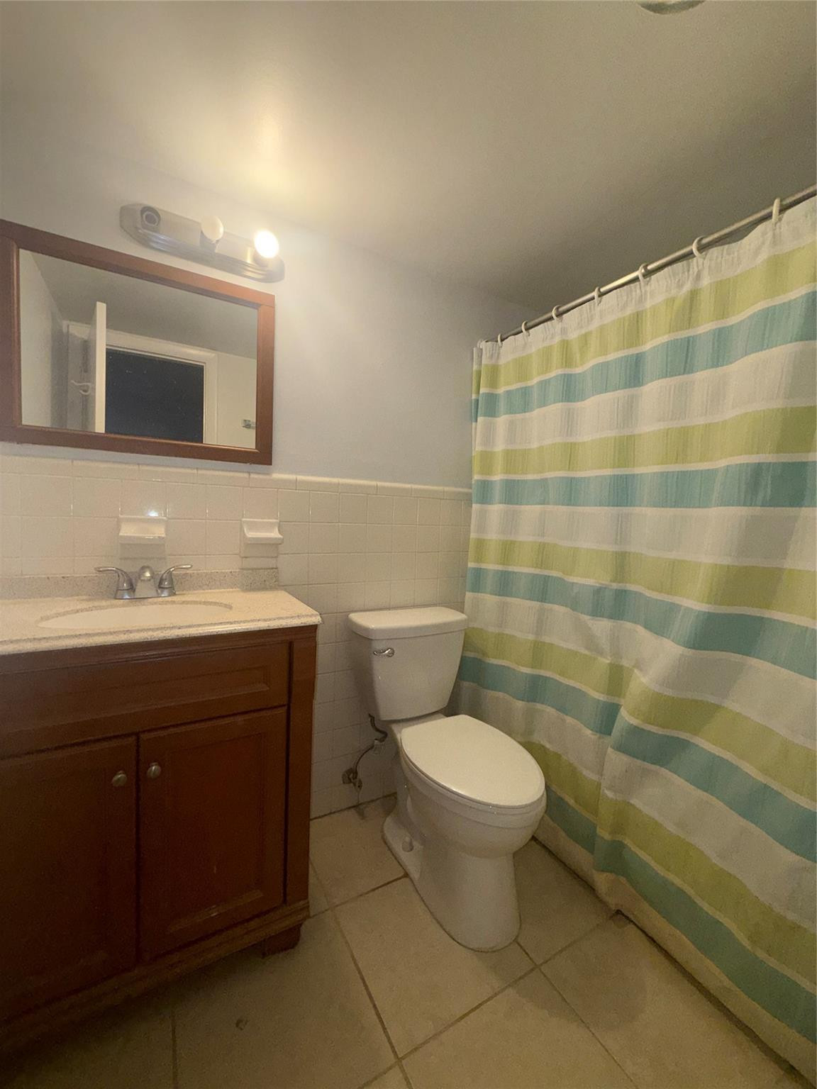 Lauder-Gate 26-48 B - Residential Lease