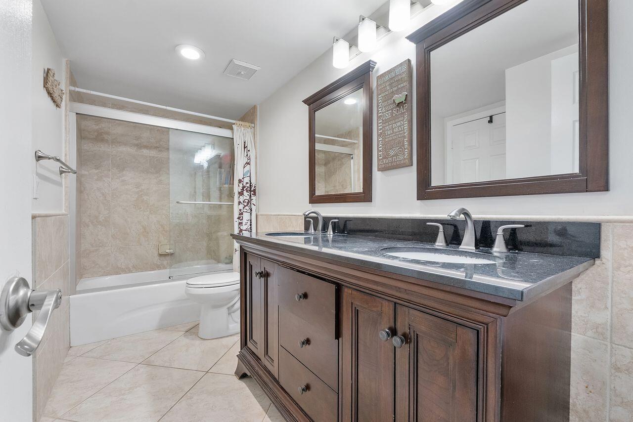 LAKES OF WOODHAVEN I AND II CONDO - Residential