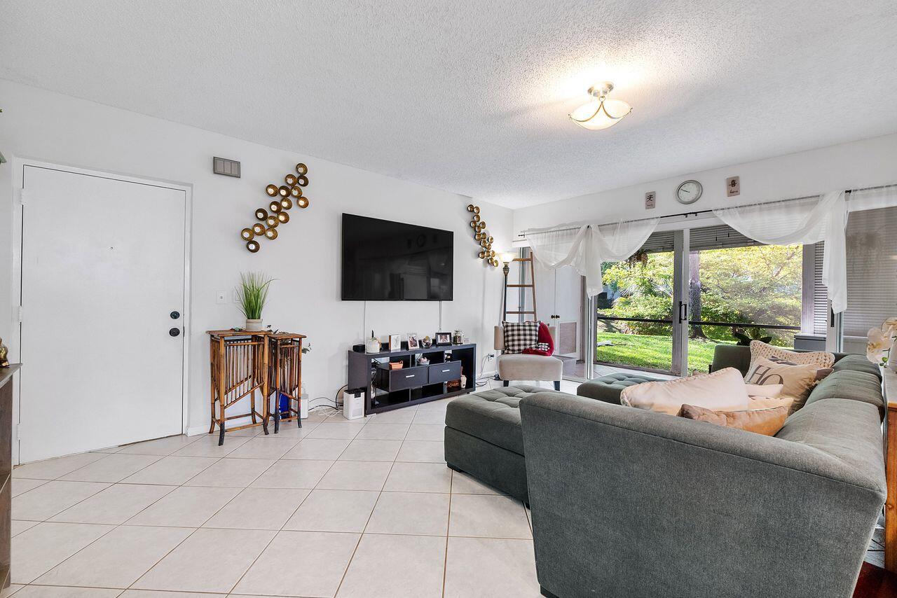 LAKES OF WOODHAVEN I AND II CONDO - Residential