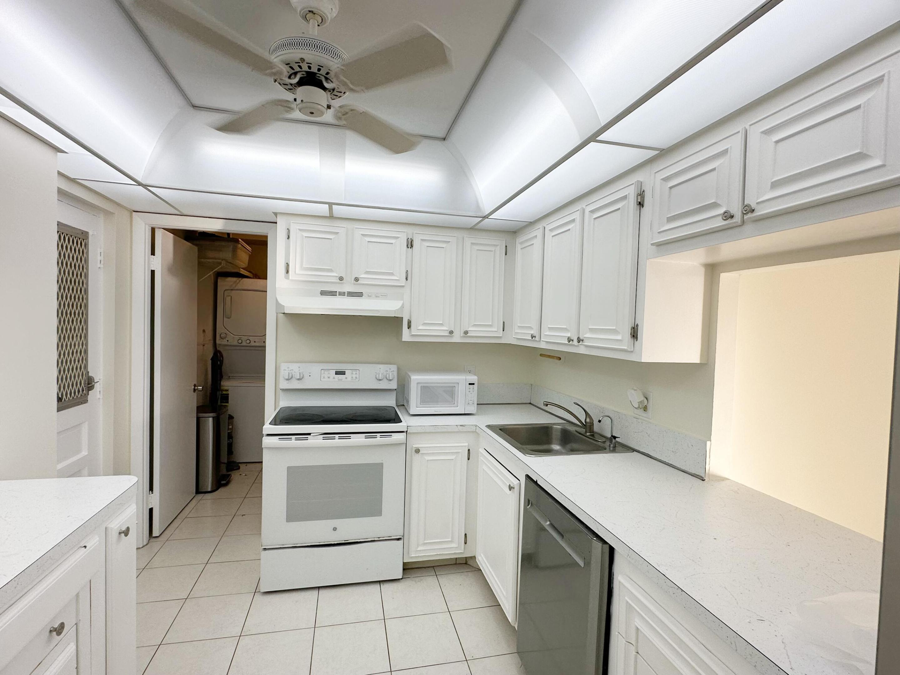 BOCA TEECA 7 CONDO - Residential Lease