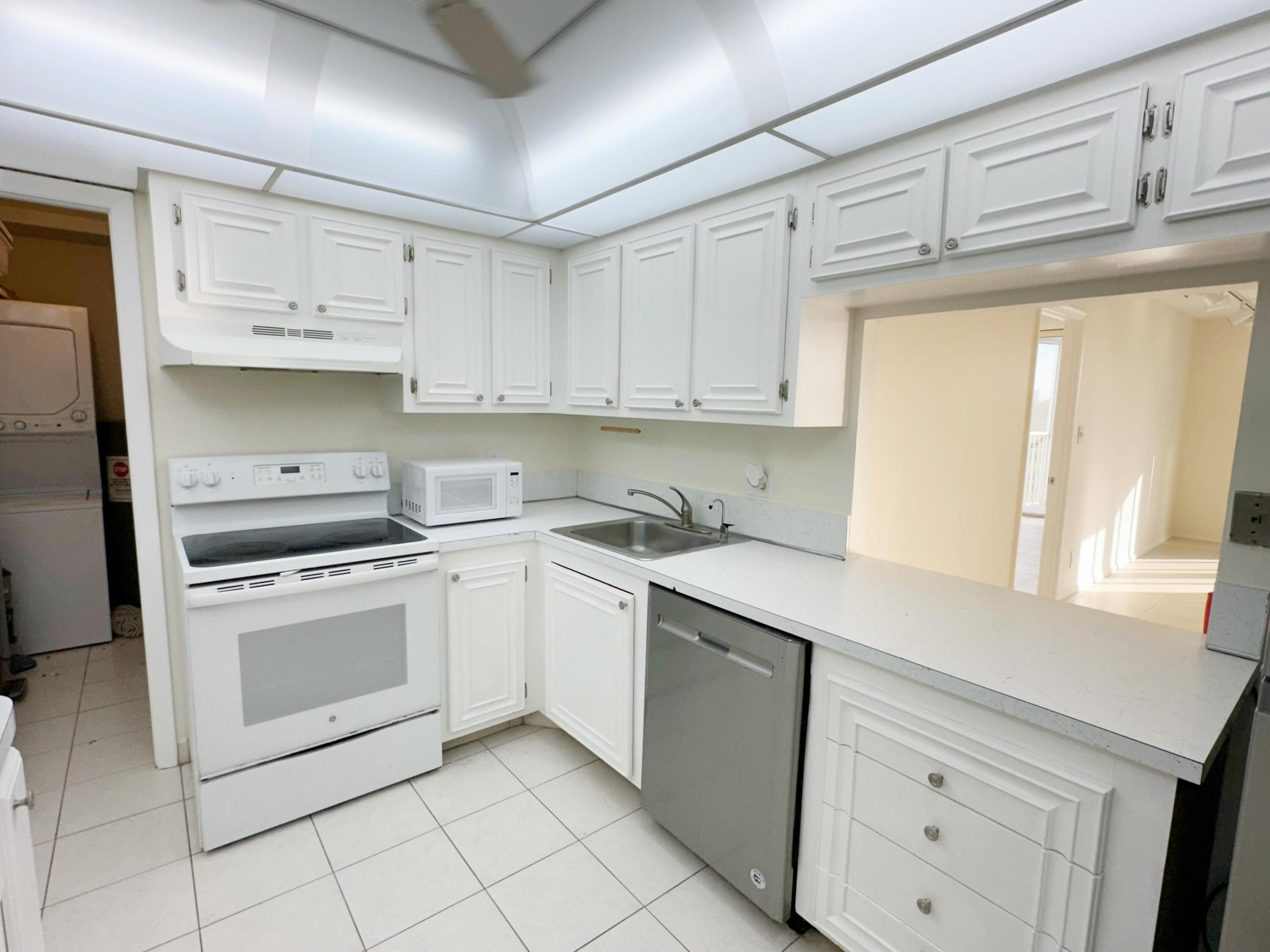 BOCA TEECA 7 CONDO - Residential Lease