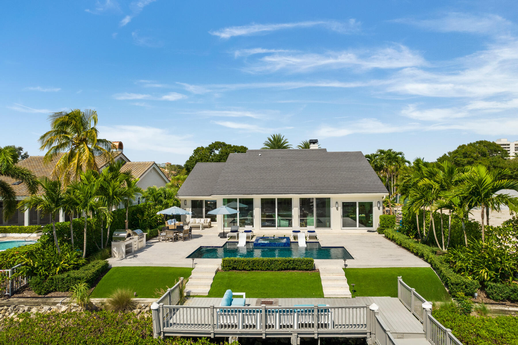 ADMIRALS COVE - Residential