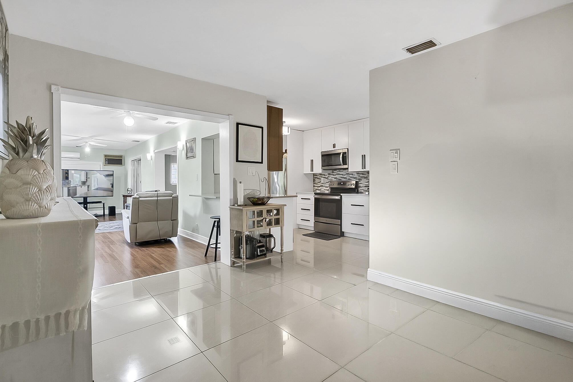 MAINLANDS OF TAMARAC LAKES - Residential