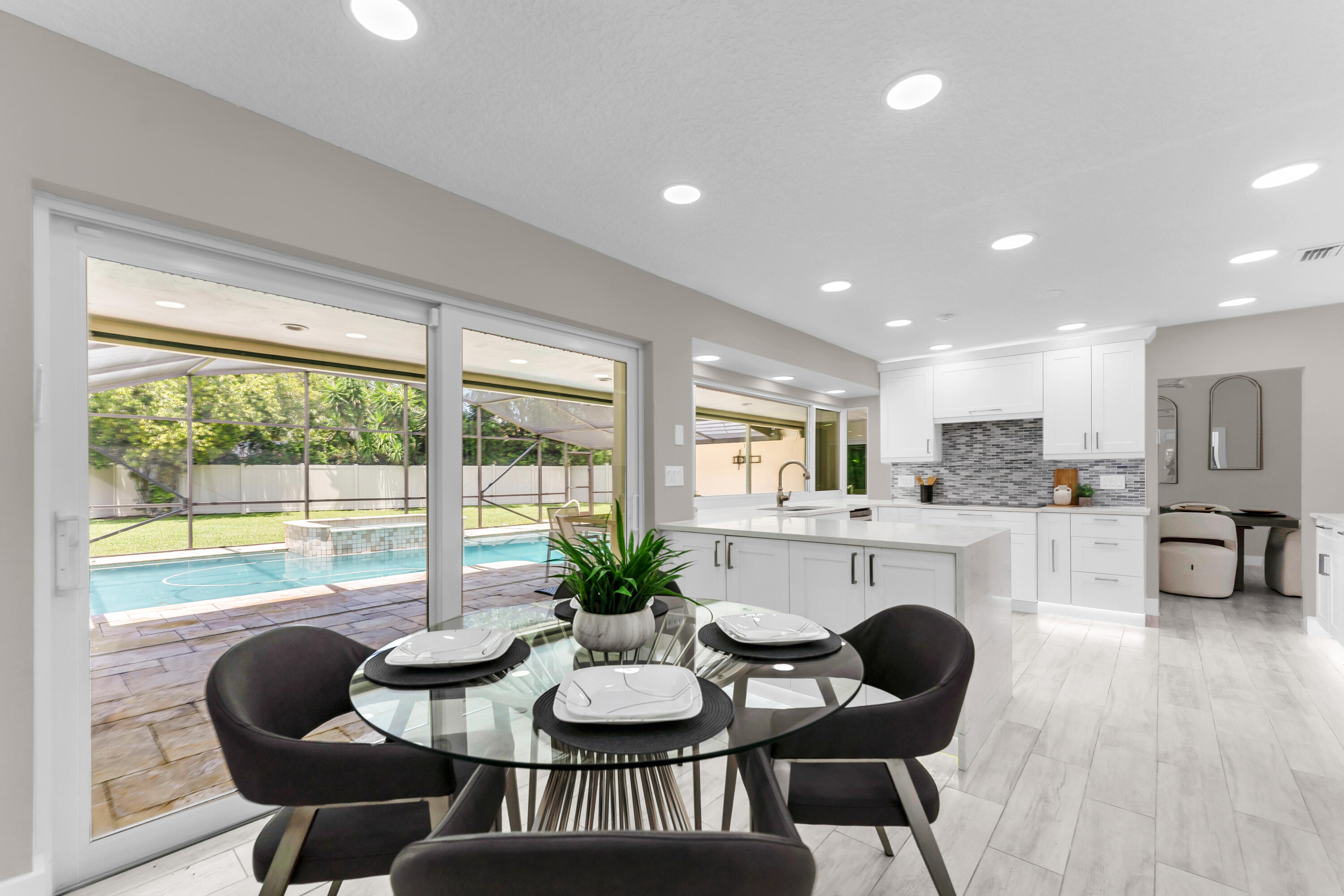 ESTANCIA - Residential