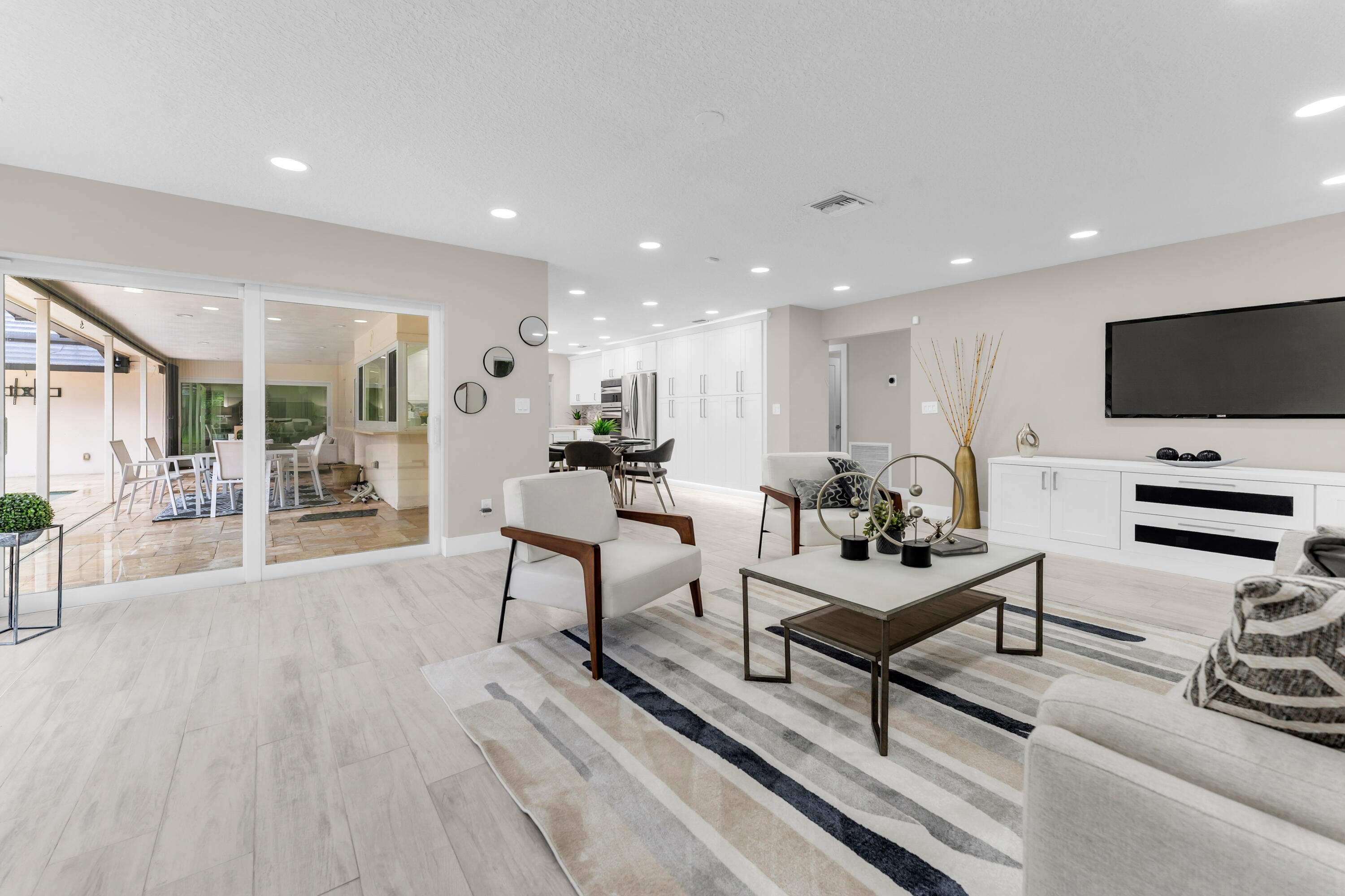ESTANCIA - Residential