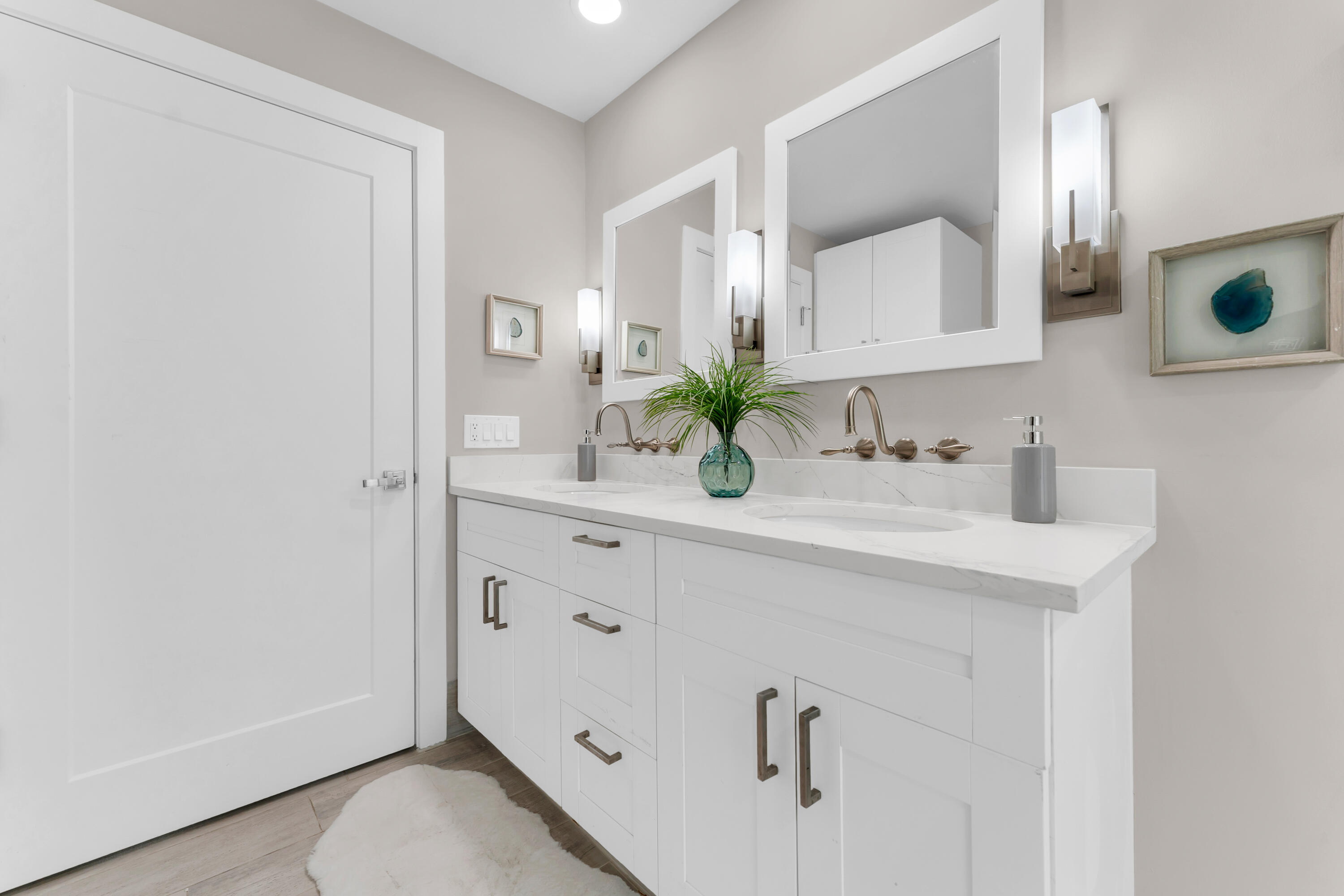 ESTANCIA - Residential
