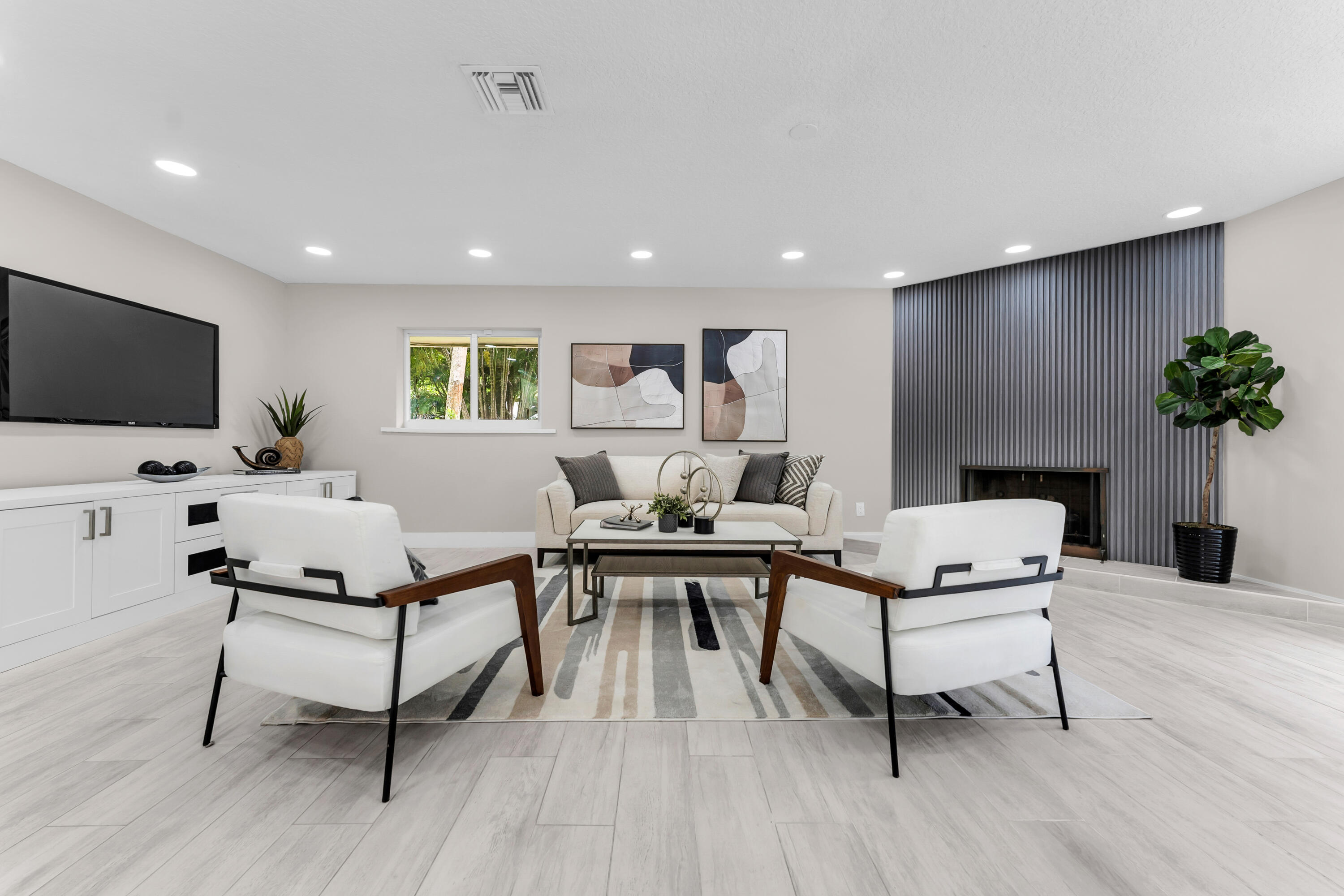 ESTANCIA - Residential