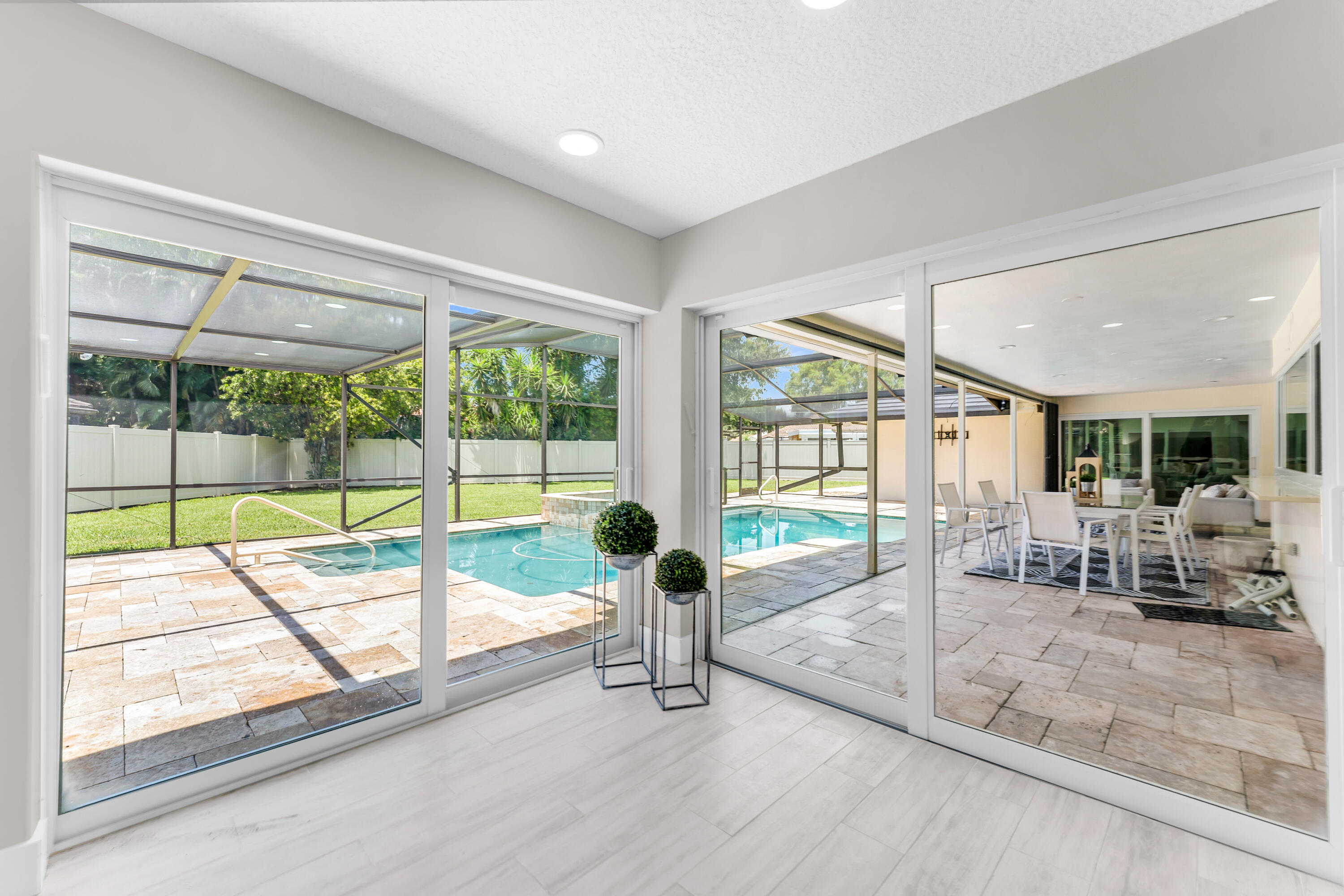 ESTANCIA - Residential