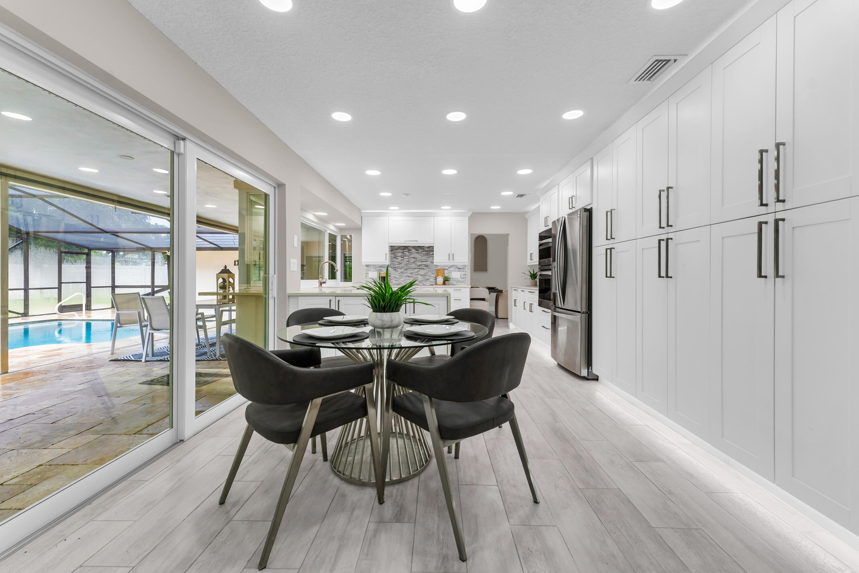 ESTANCIA - Residential
