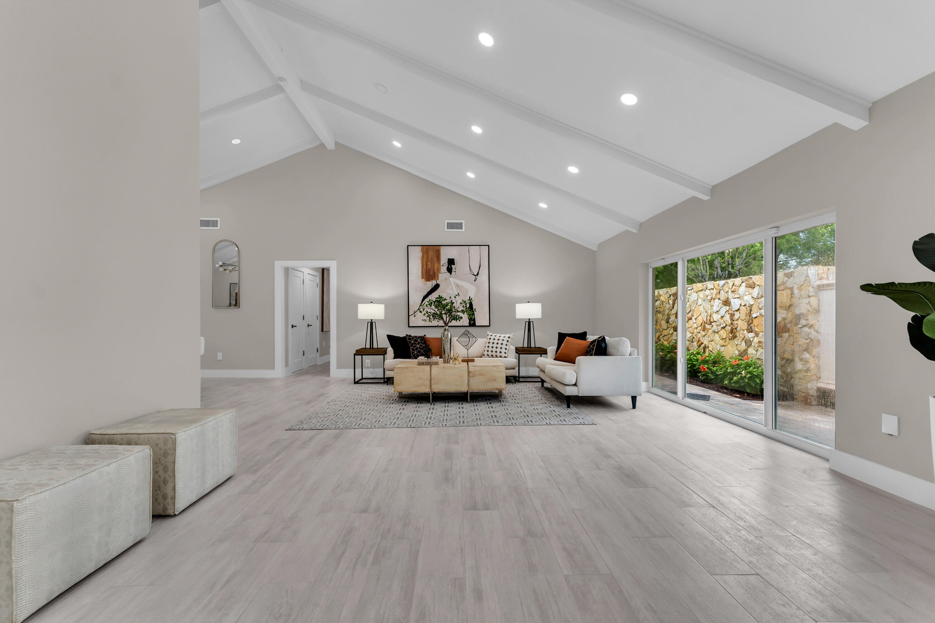 ESTANCIA - Residential