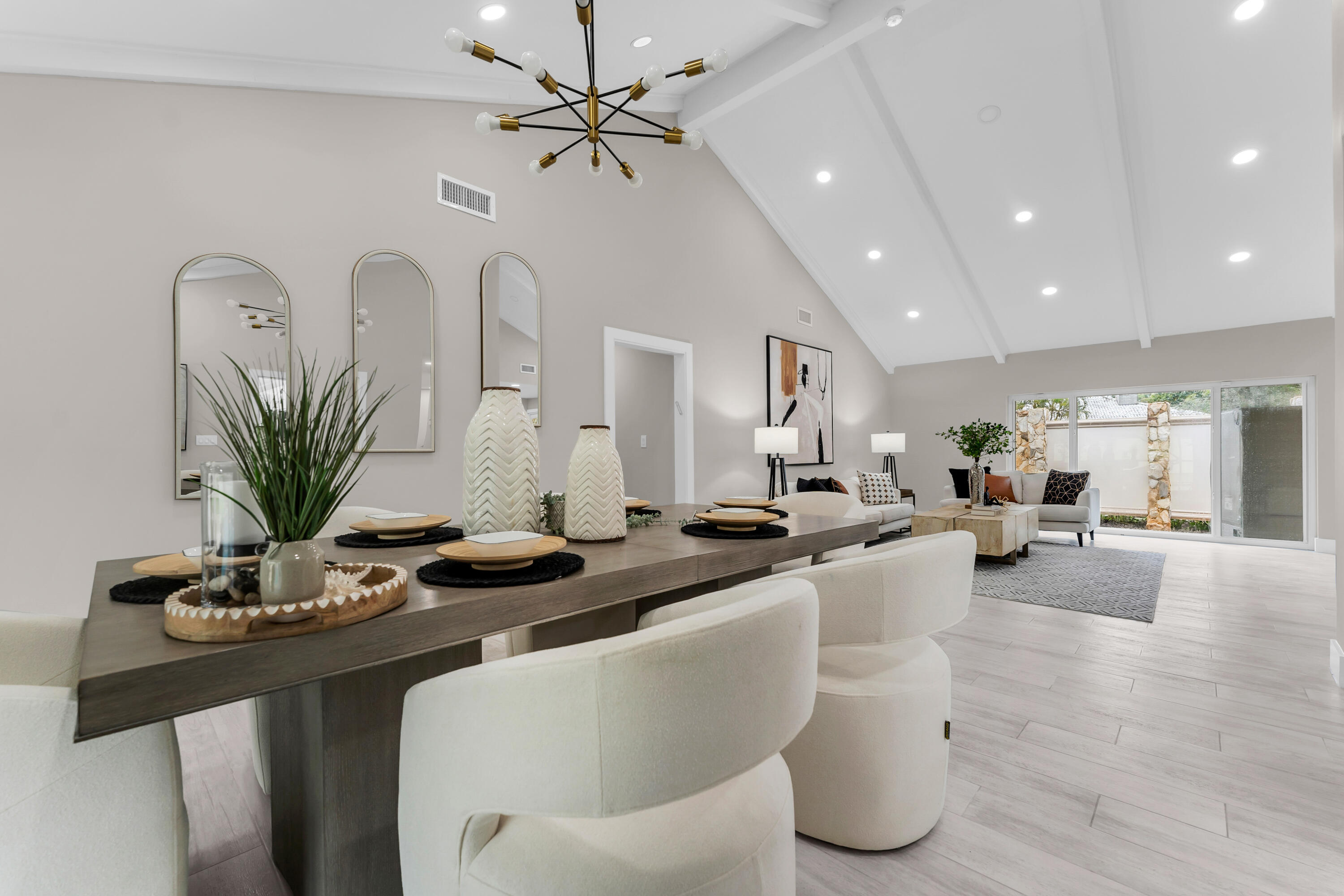 ESTANCIA - Residential