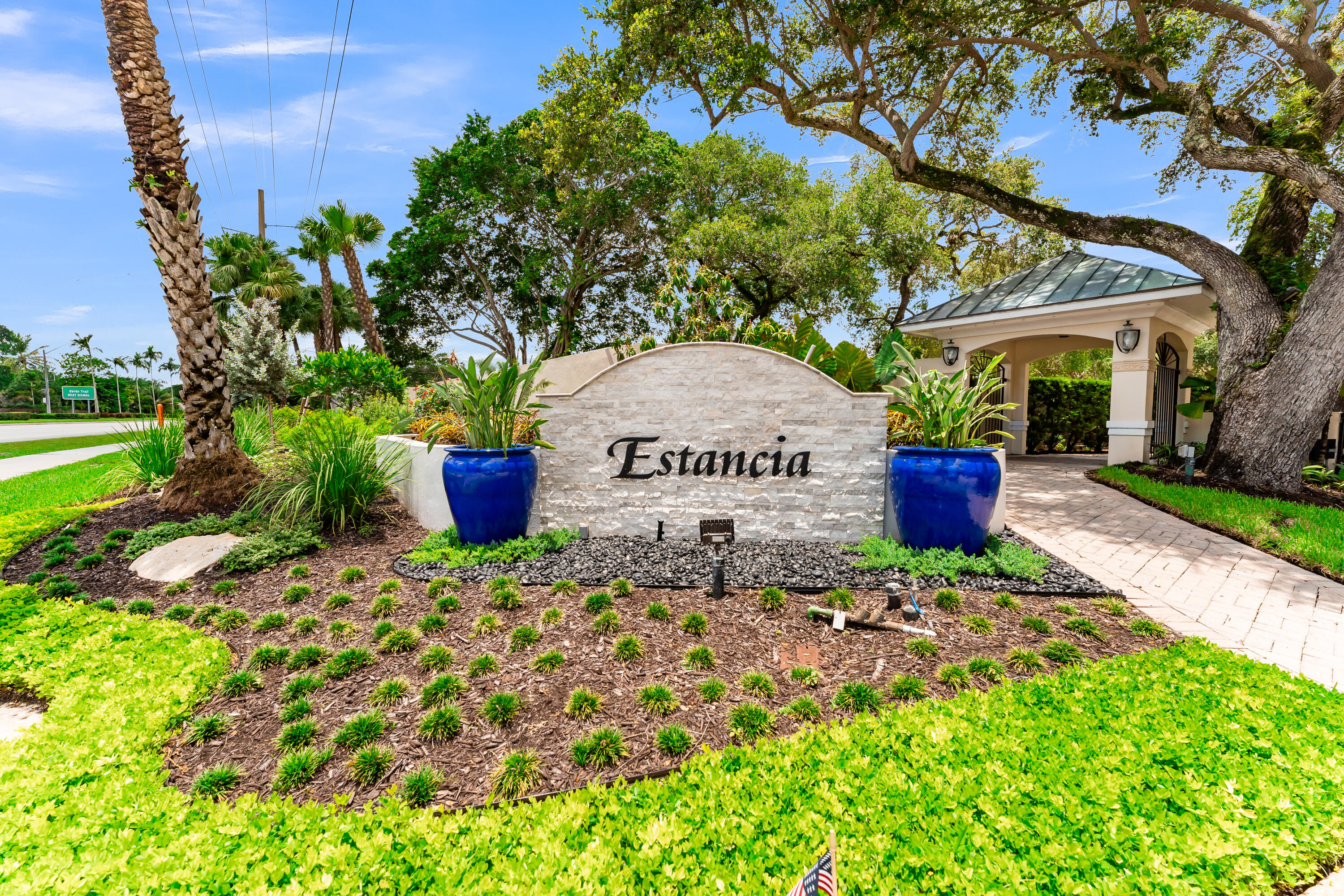 ESTANCIA - Residential