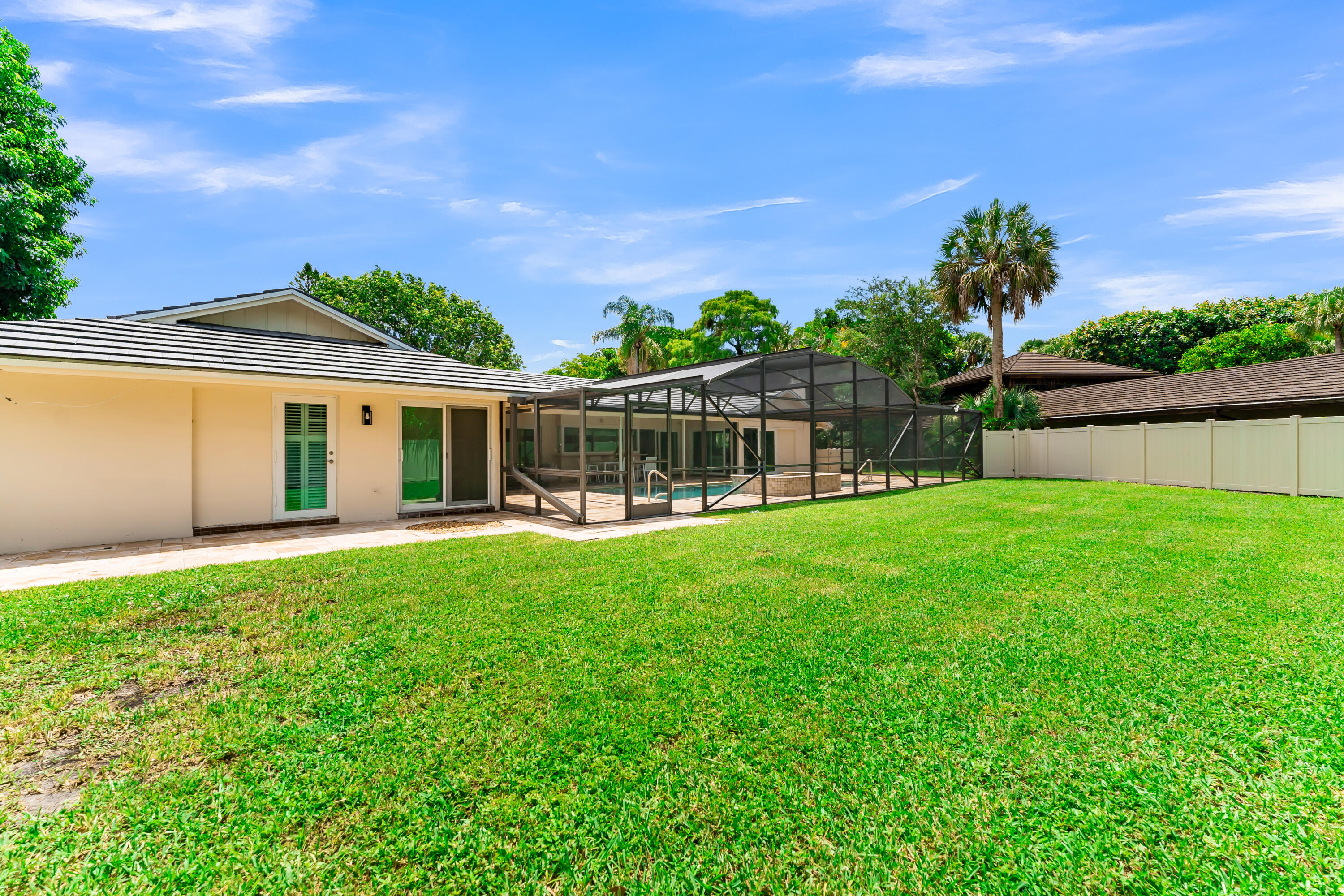 ESTANCIA - Residential