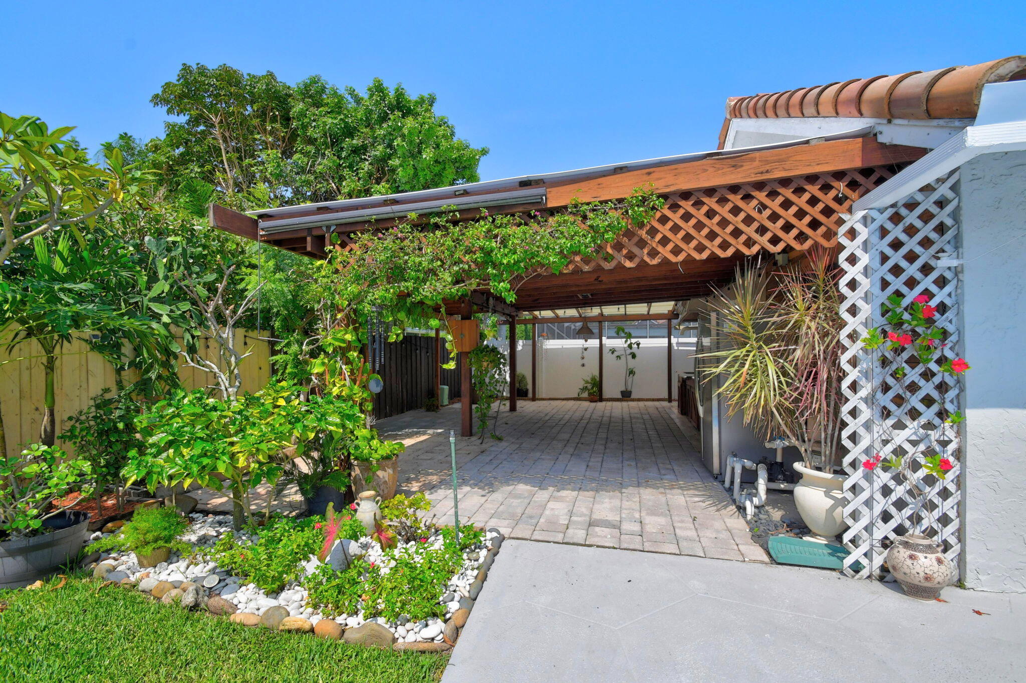 SUN VALLEY 2 - Residential
