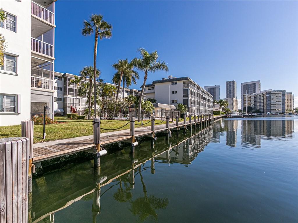 YACHT HARBOR COOP - Residential