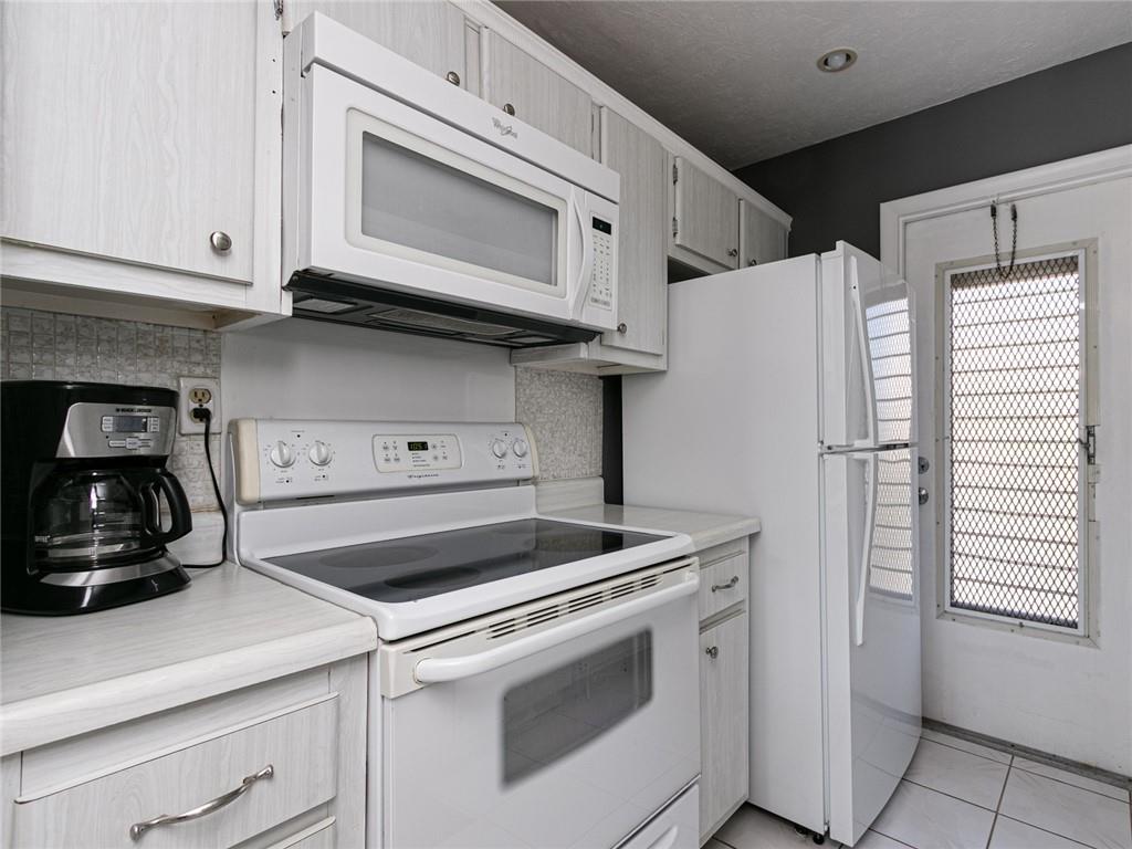 YACHT HARBOR COOP - Residential